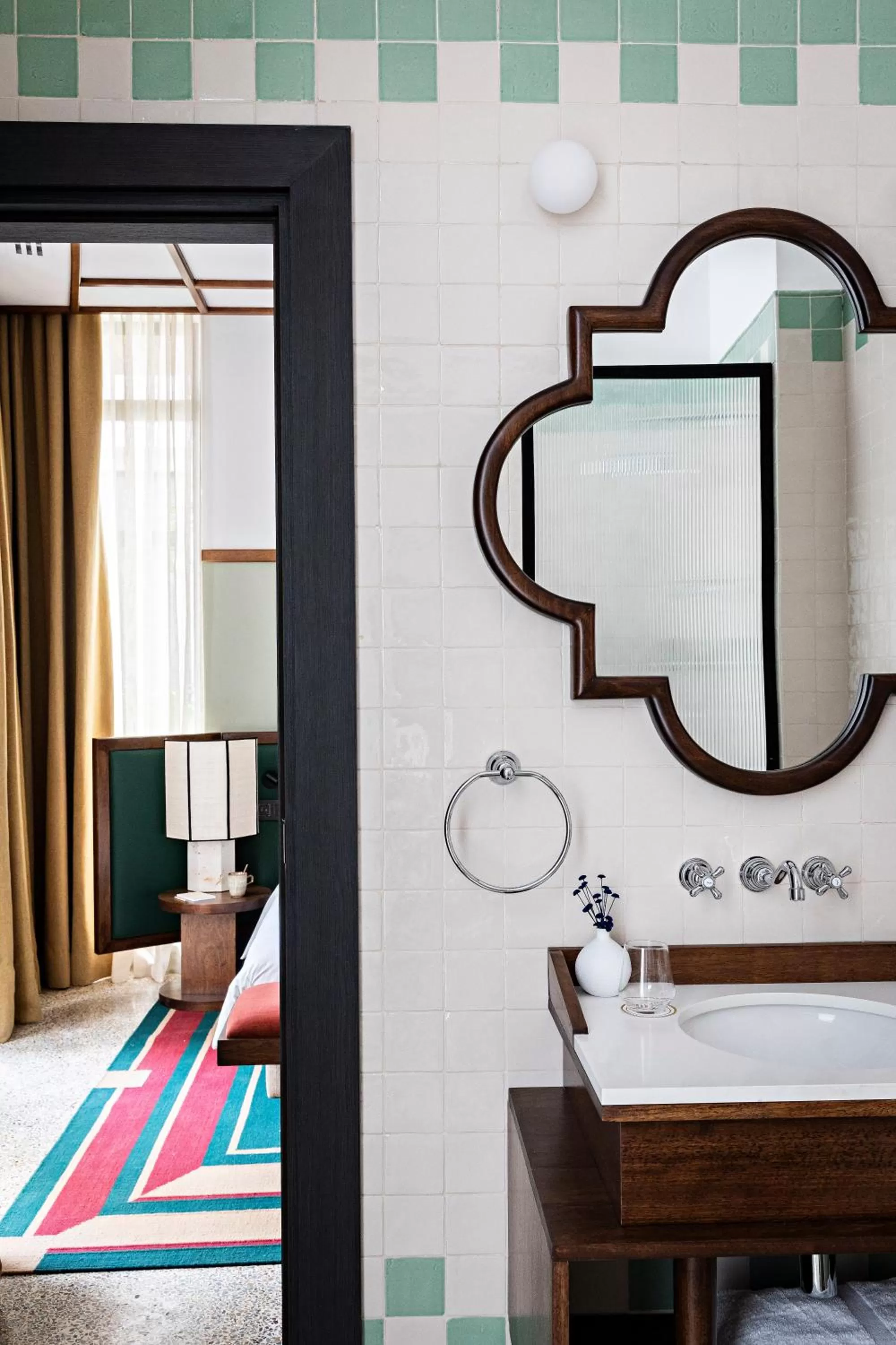 Shower, Bed in La Maison Palmier Abidjan, a Member of Design Hotels