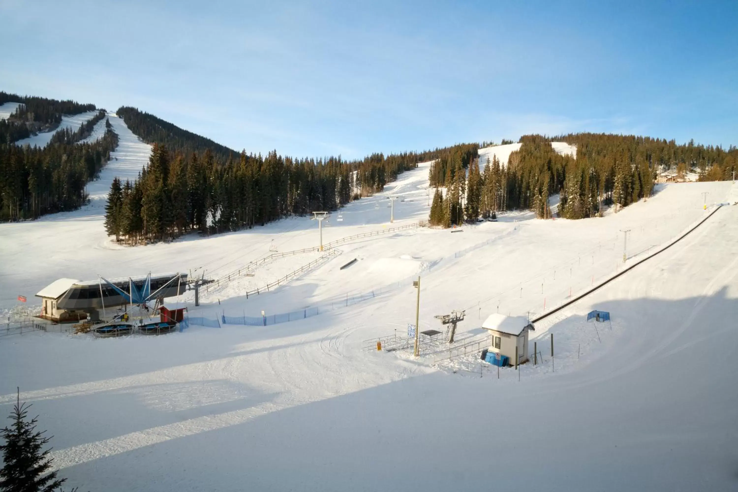 Mountain view, Winter in Sundance Lodge