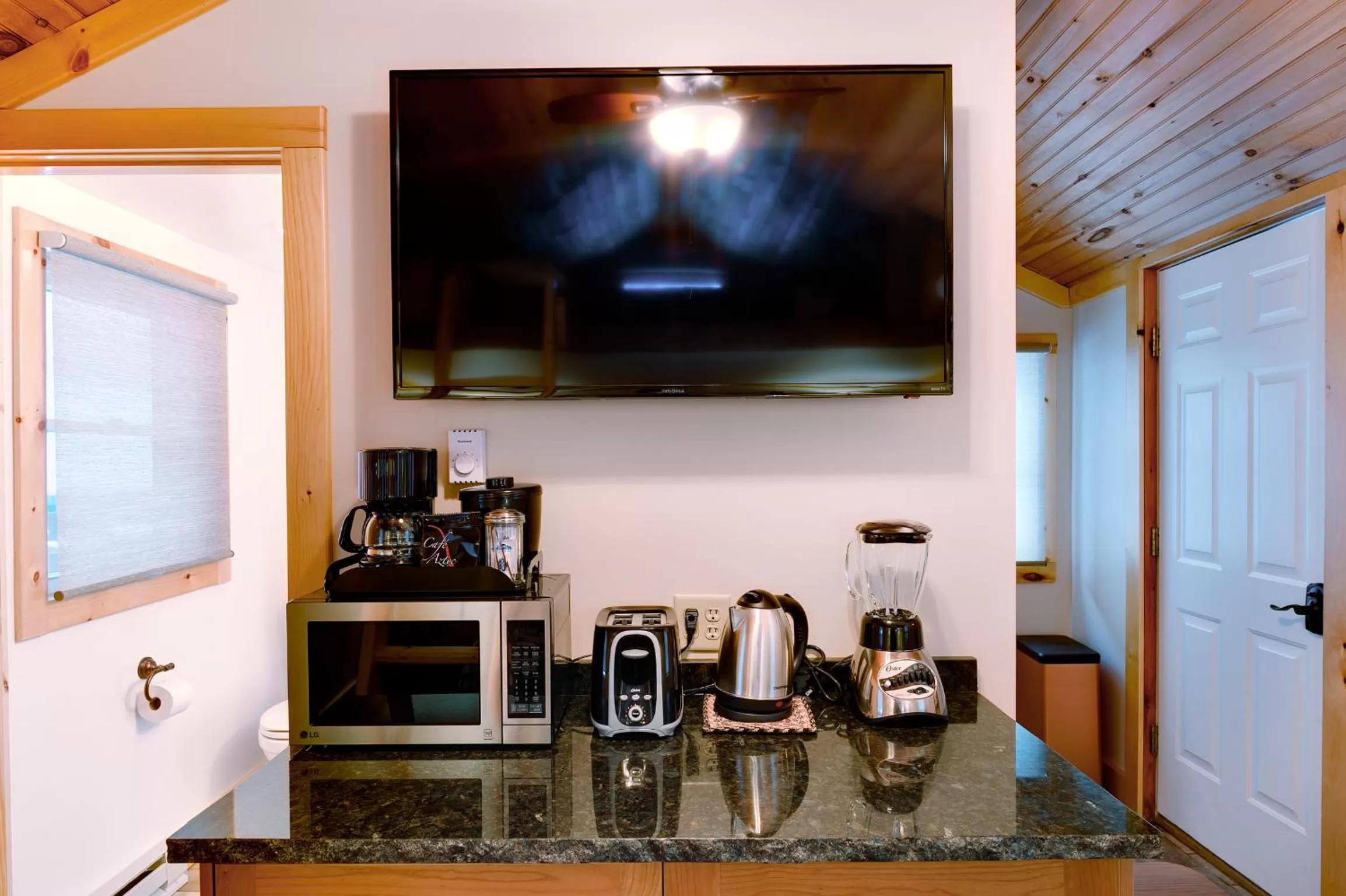 TV and multimedia in Cobble Mountain Lodge