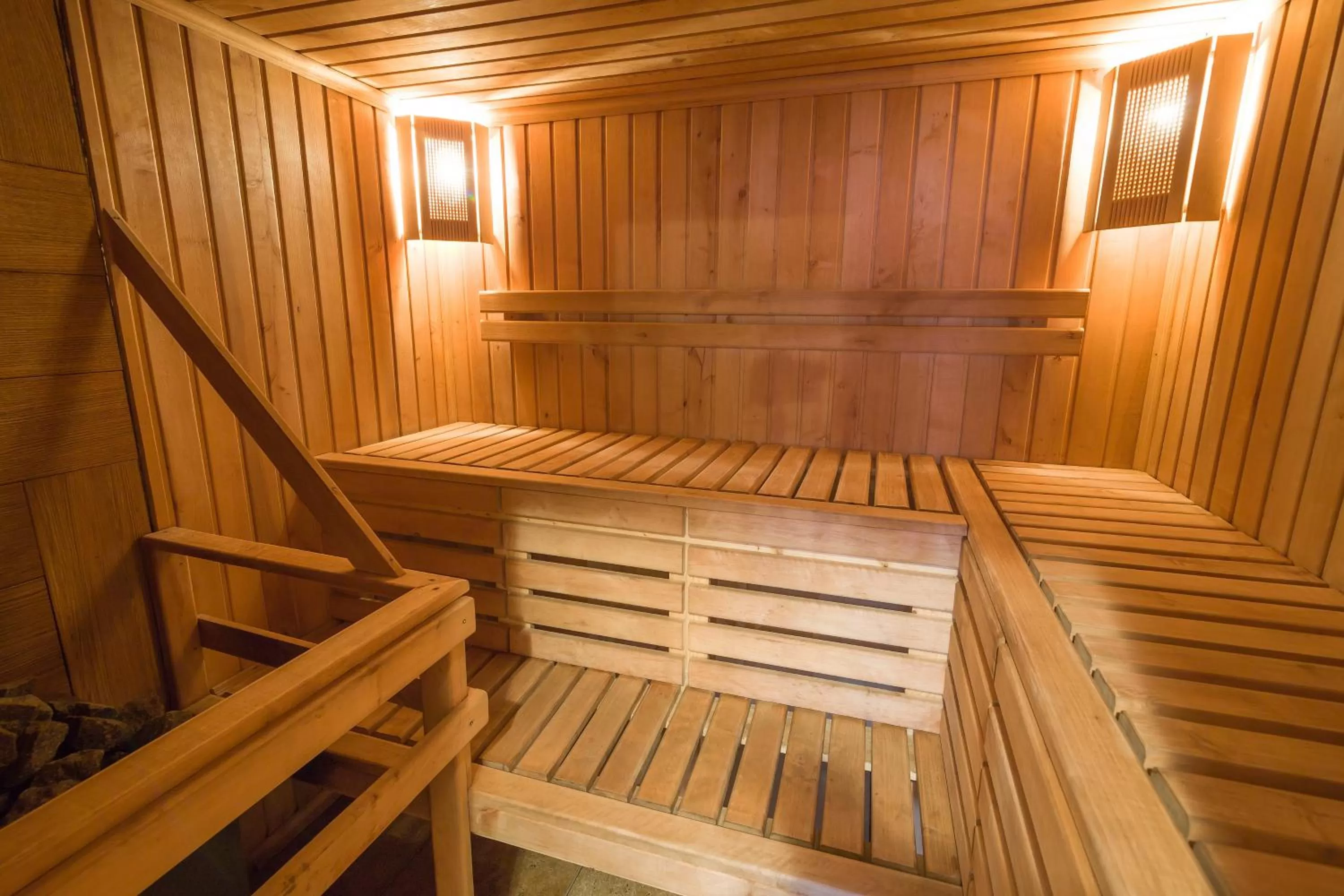 Steam room in Wellland Hotel