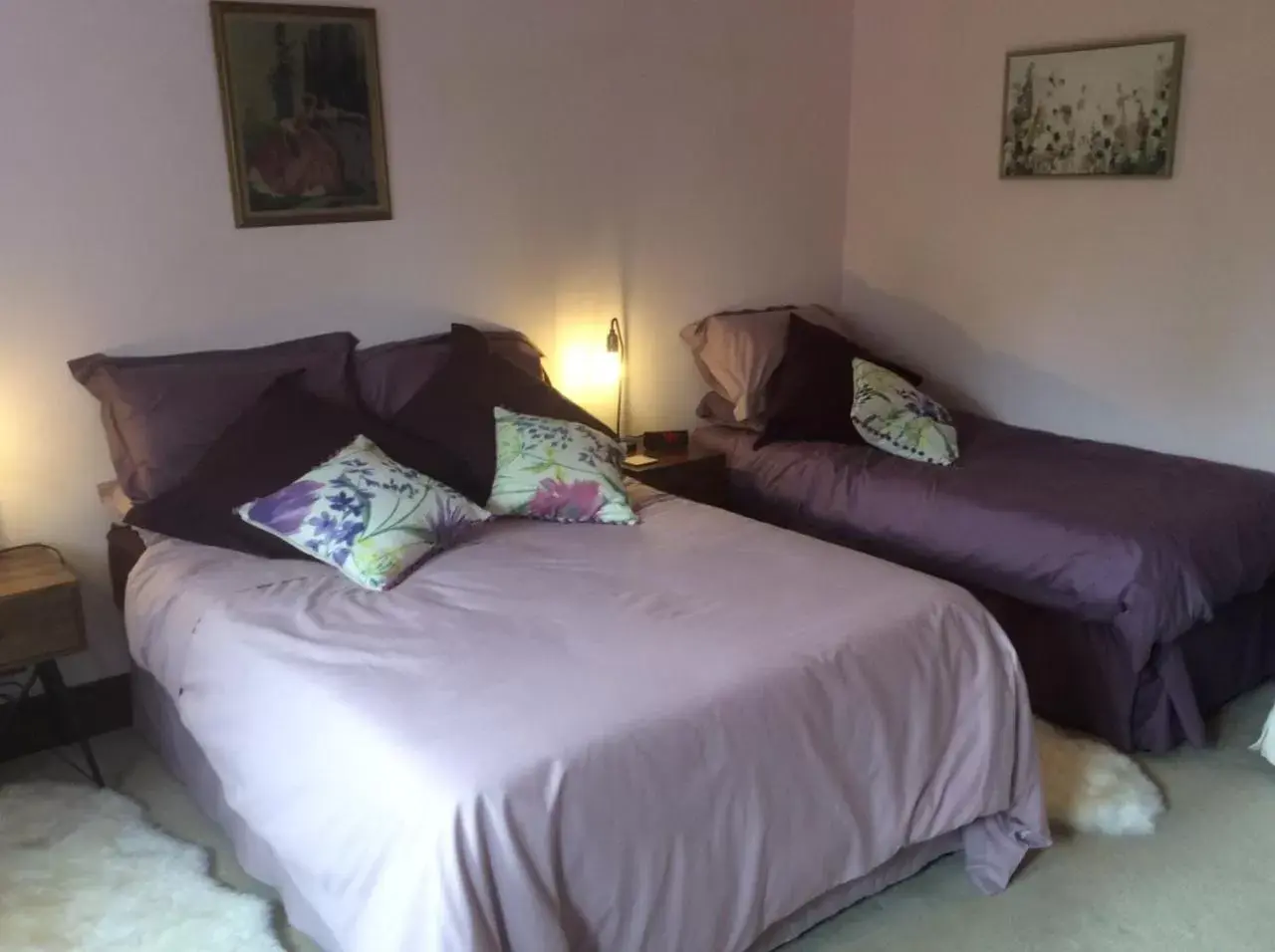 Triple Room with Private Bathroom in NIGHTINGALE B&B Triple Room with Private Bathroom in NIGHTINGALE B&B