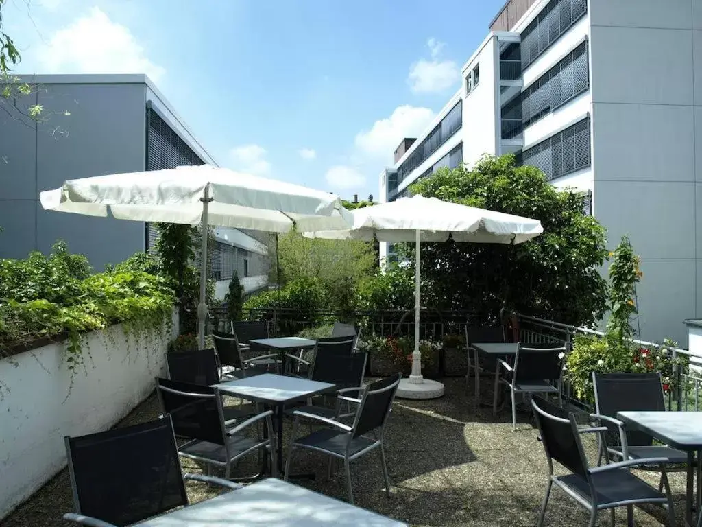 View (from property/room), Patio/Outdoor Area in City Hotel Stuttgart