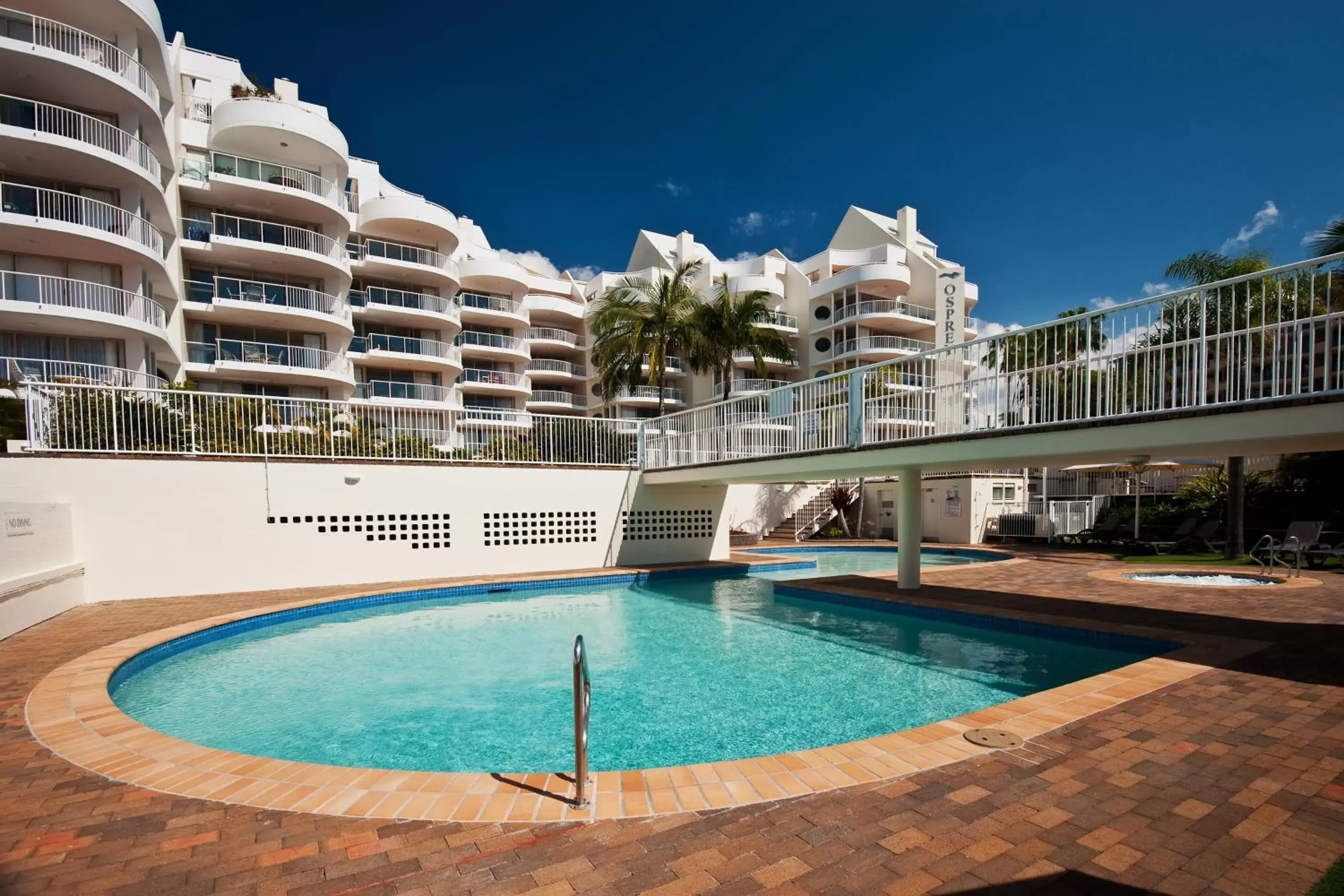 Swimming Pool in Osprey Apartments