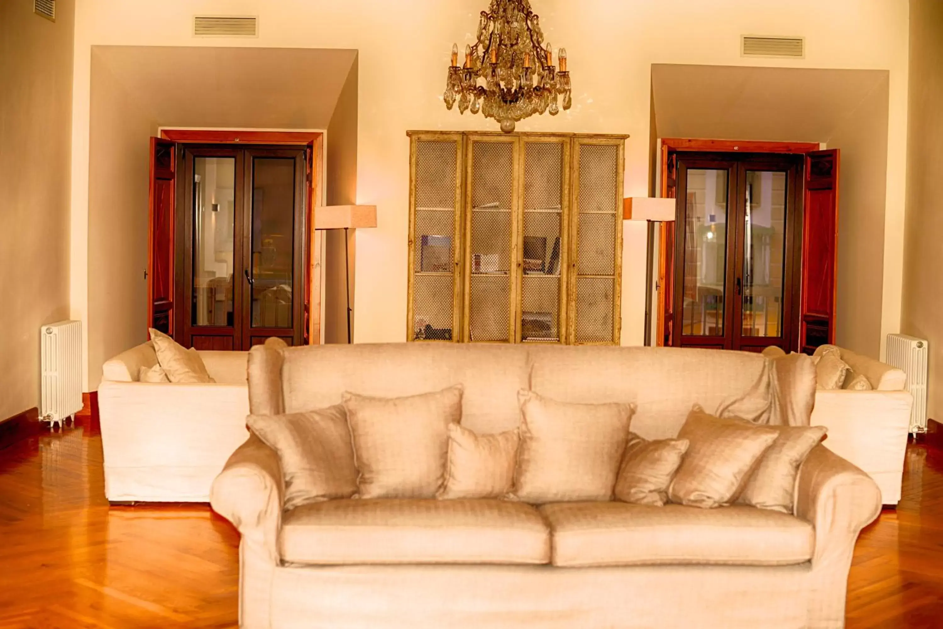 Library, Seating Area in Palacio Carvajal Girón