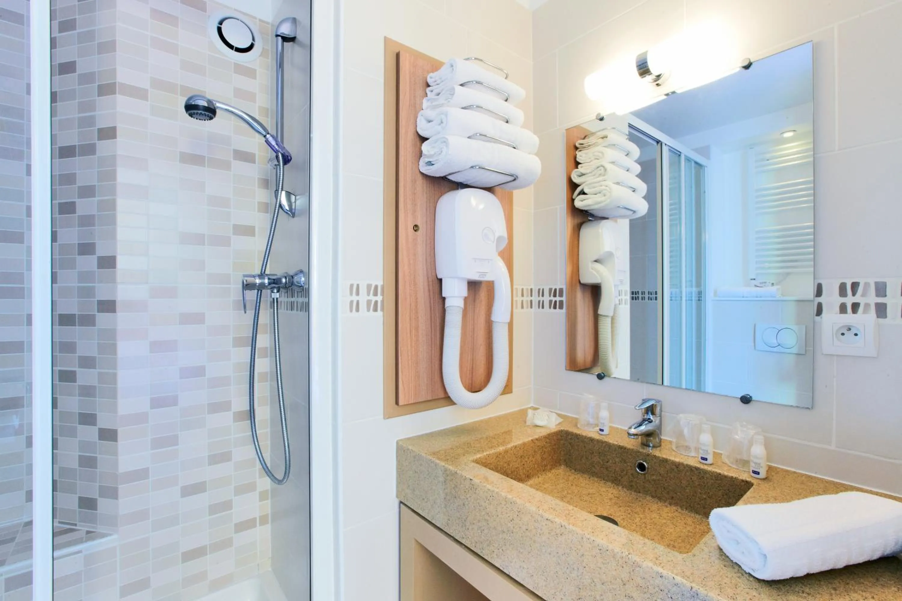 Double Room in Kyriad Le Touquet - Etaples