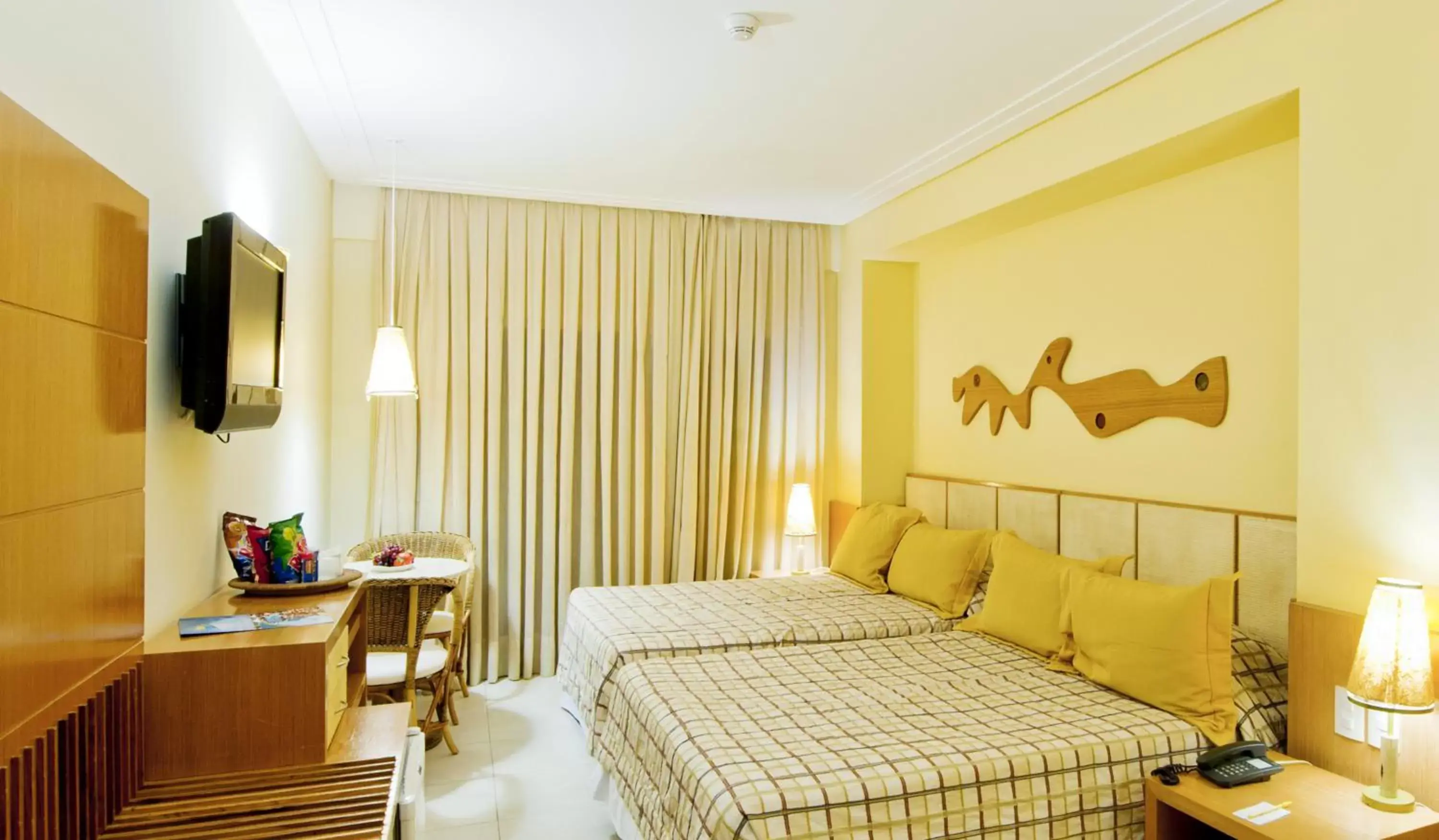 Photo of the whole room, Bed in Pontalmar Praia Hotel