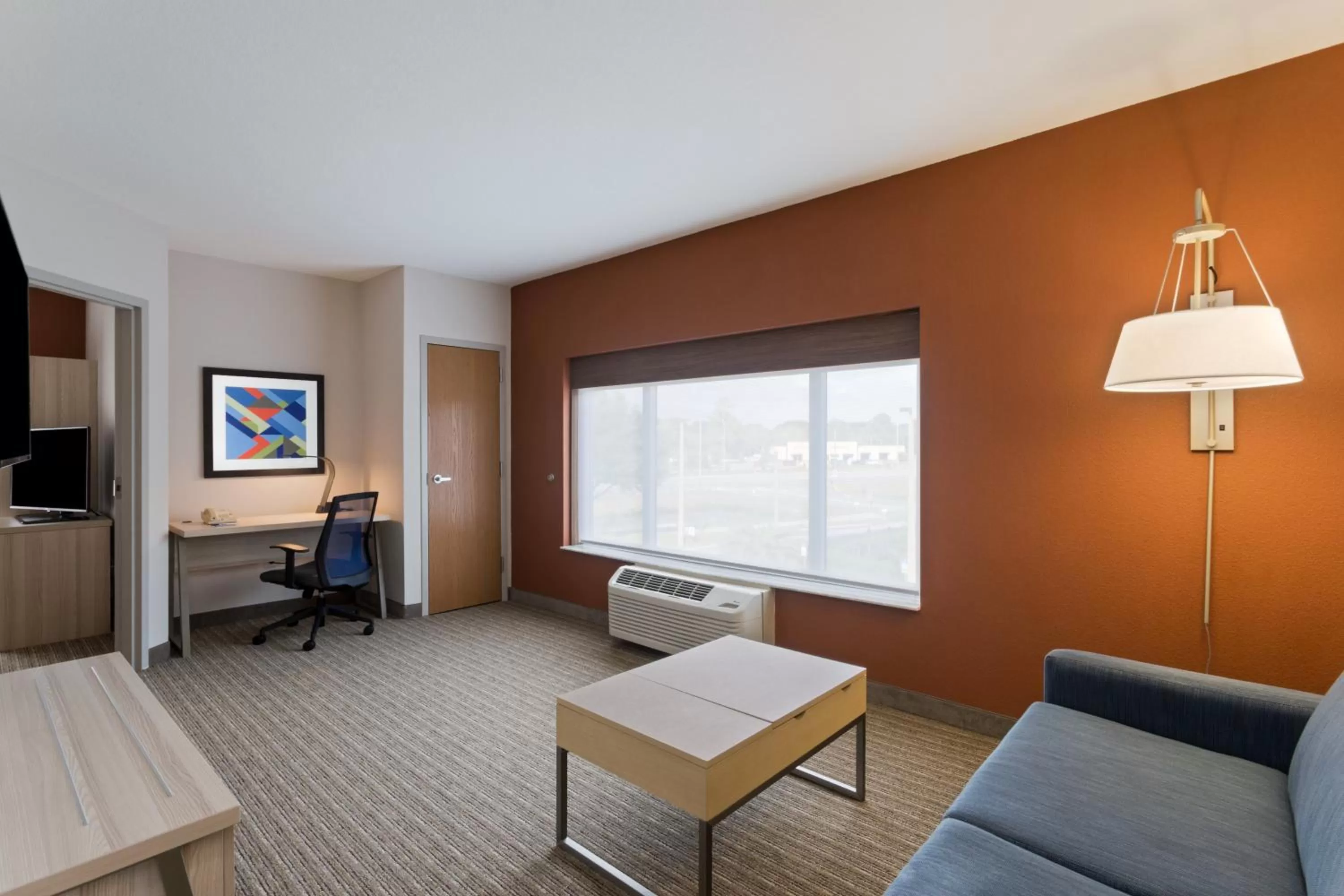 Photo of the whole room in Holiday Inn Express & Suites Tavares by IHG