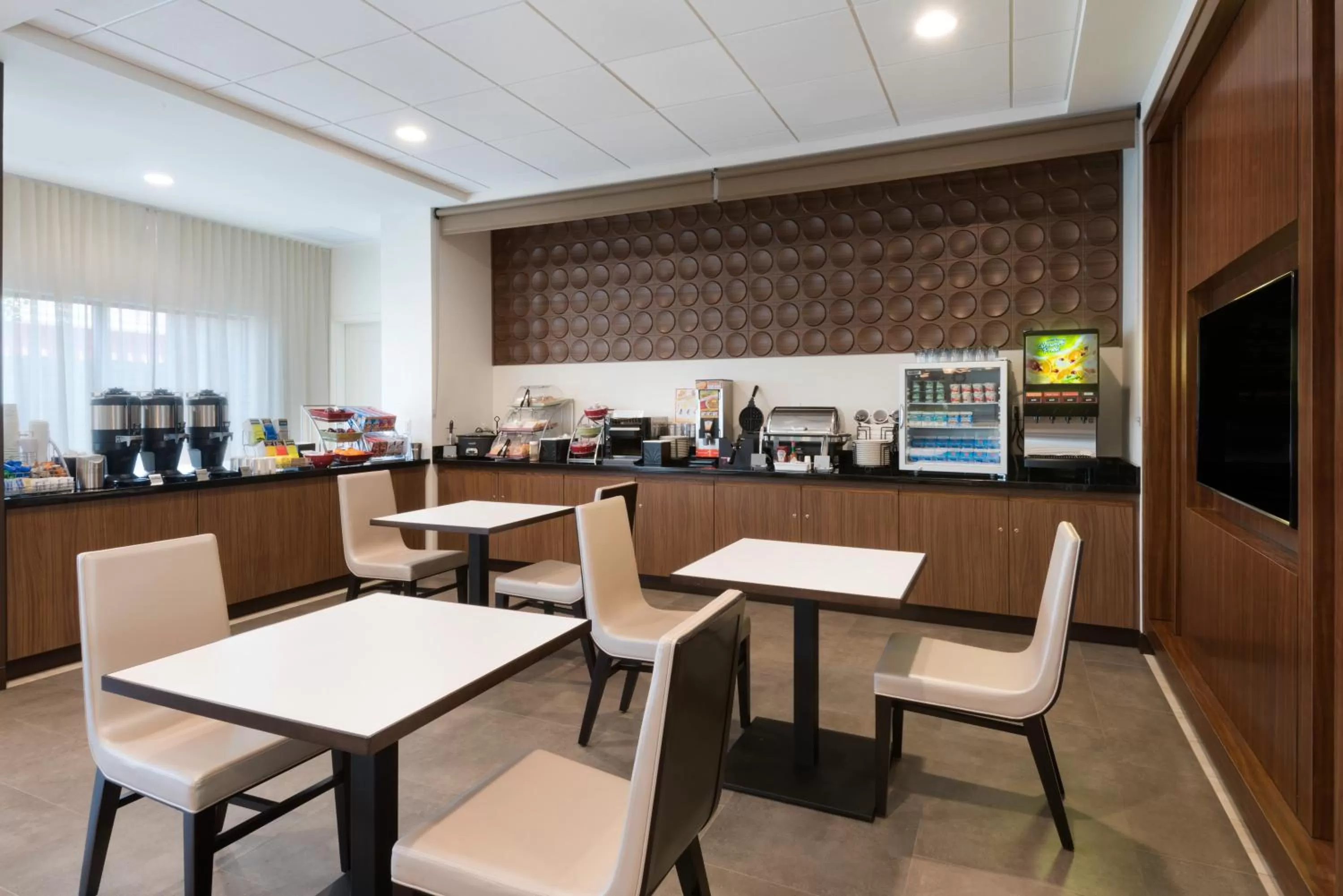 Continental breakfast in Wingate by Wyndham Sidney
