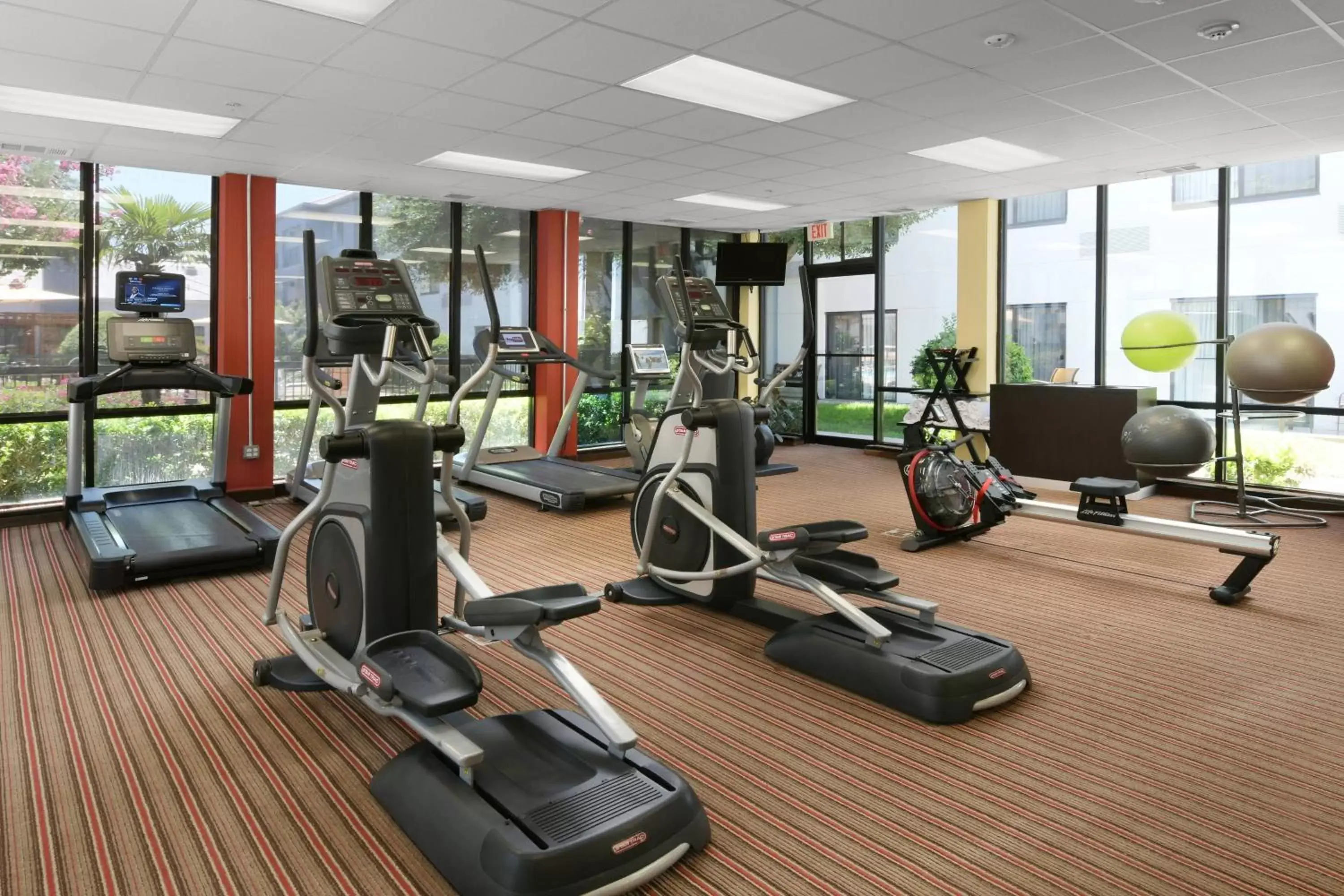 Fitness centre/facilities, Fitness Center/Facilities in Courtyard by Marriott Dallas DFW Airport North/Irving