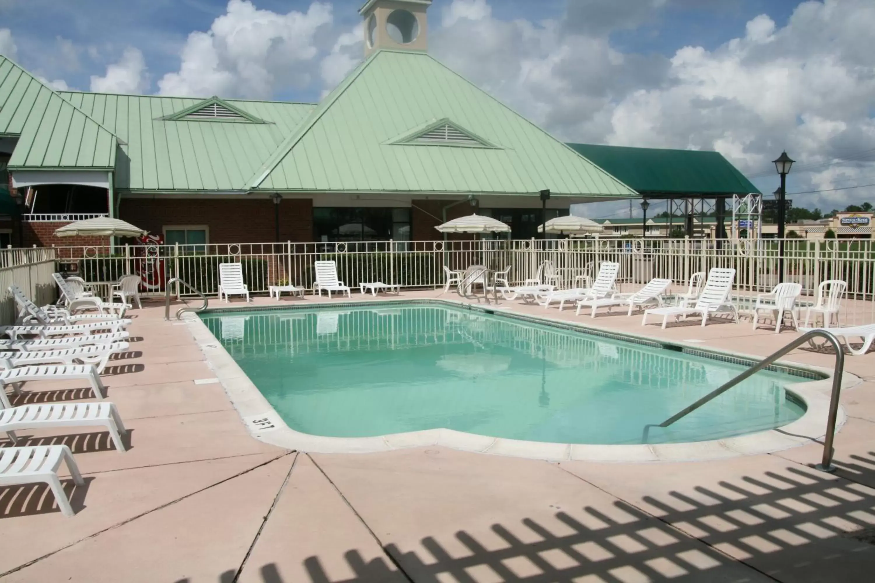 Swimming Pool in Days Inn by Wyndham Petersburg/South Fort Lee