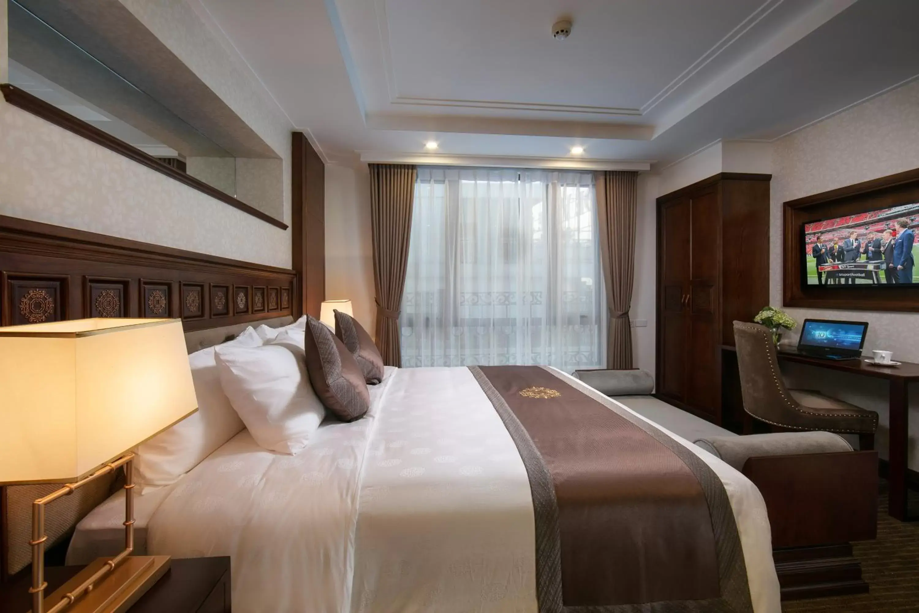 Photo of the whole room, Bed in Rex Hanoi Hotel