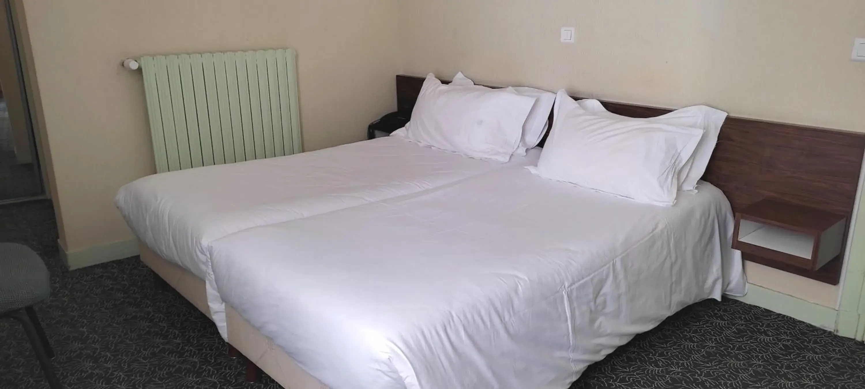 Bed in Grand Hotel Du Havre