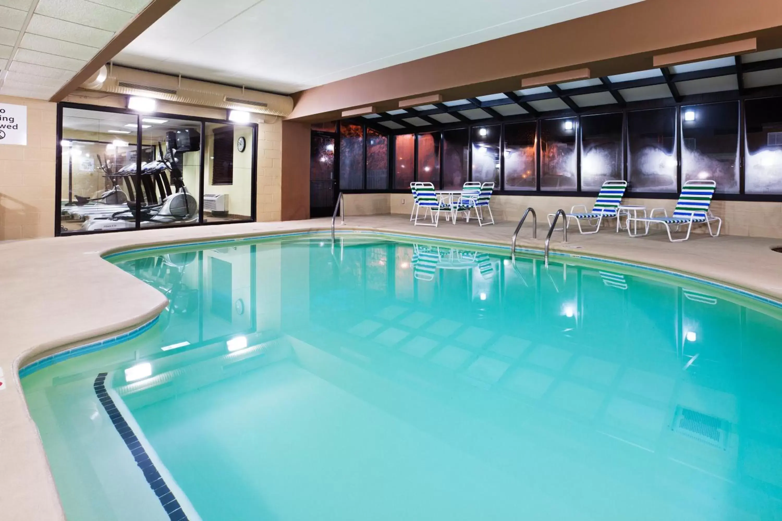 Swimming Pool in Holiday Inn Express Hotel & Suites Alcoa Knoxville Airport, an IHG Hotel