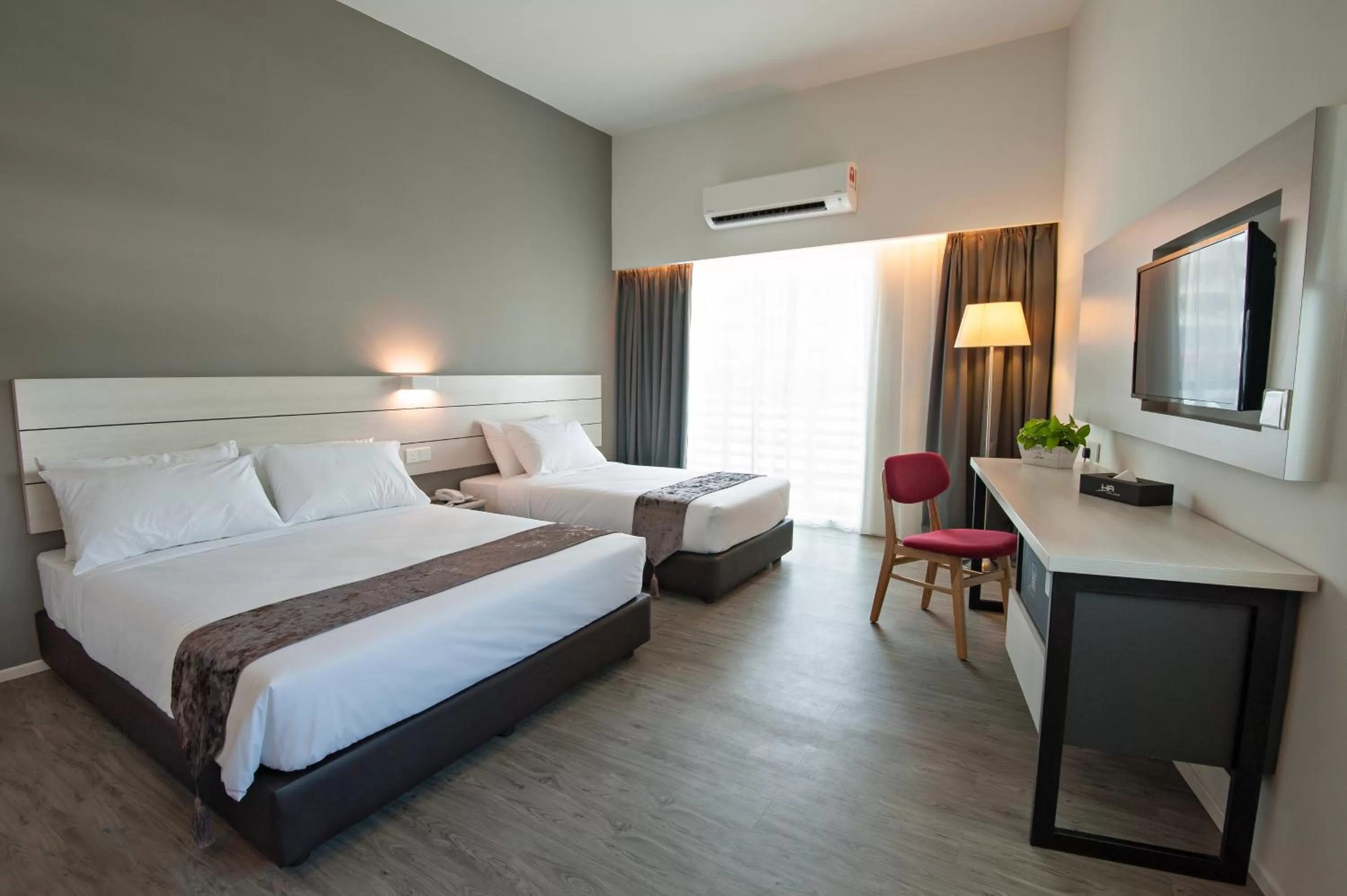 Day, Bed in Hotel Arissa