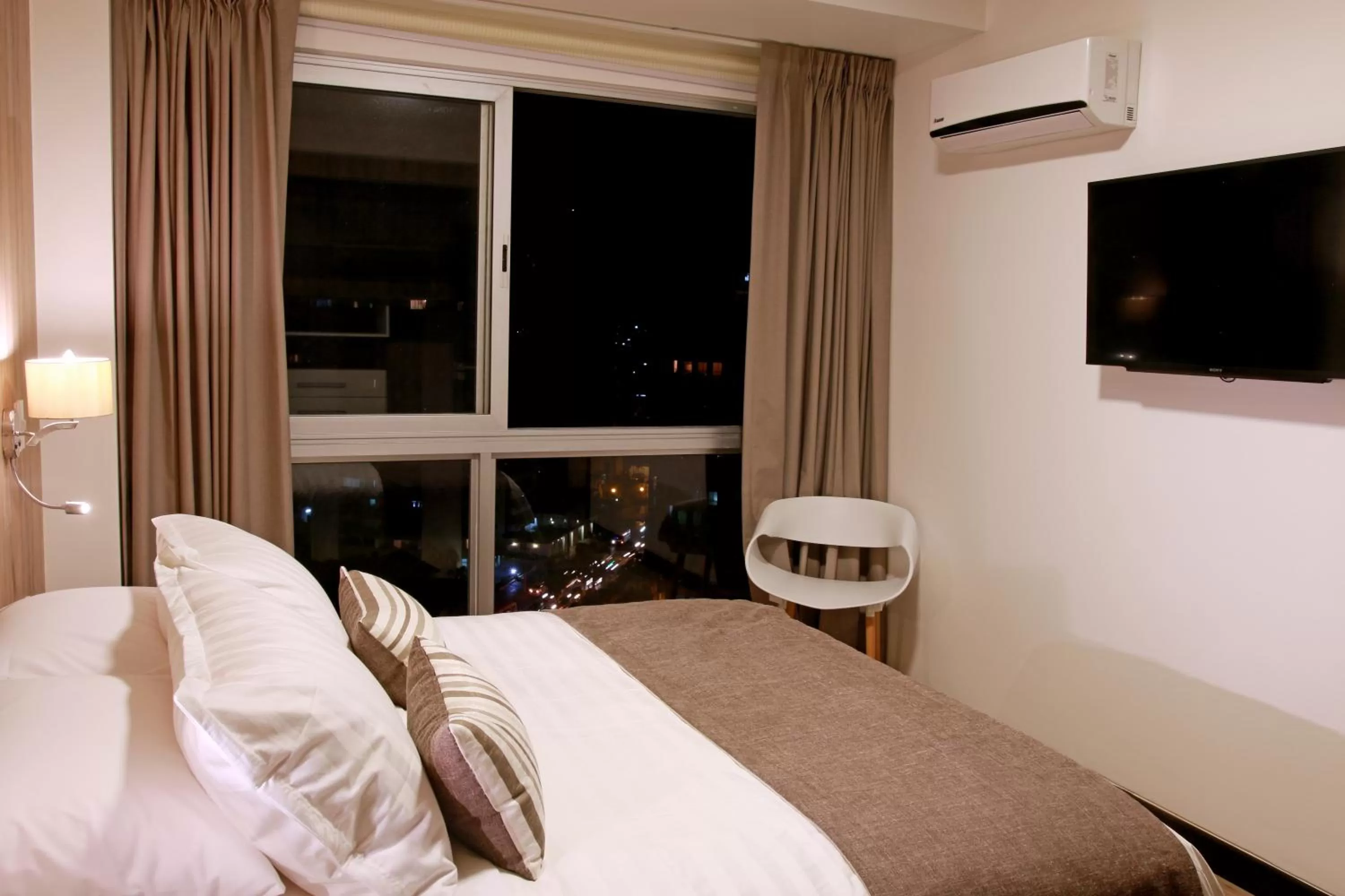 Bedroom, Bed in Urban Suites Apart Hotel