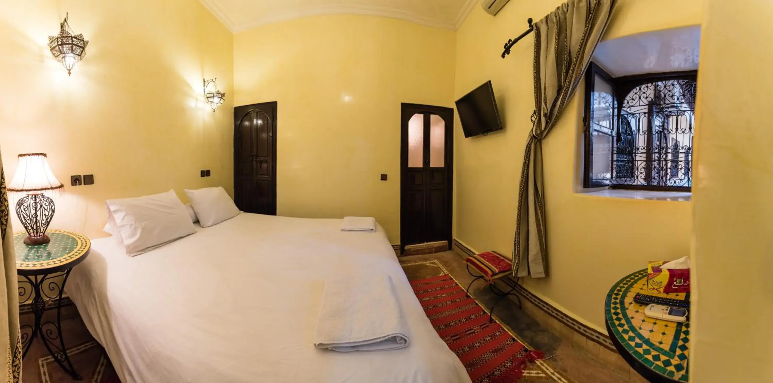 Bedroom, Bed in Riad Omar