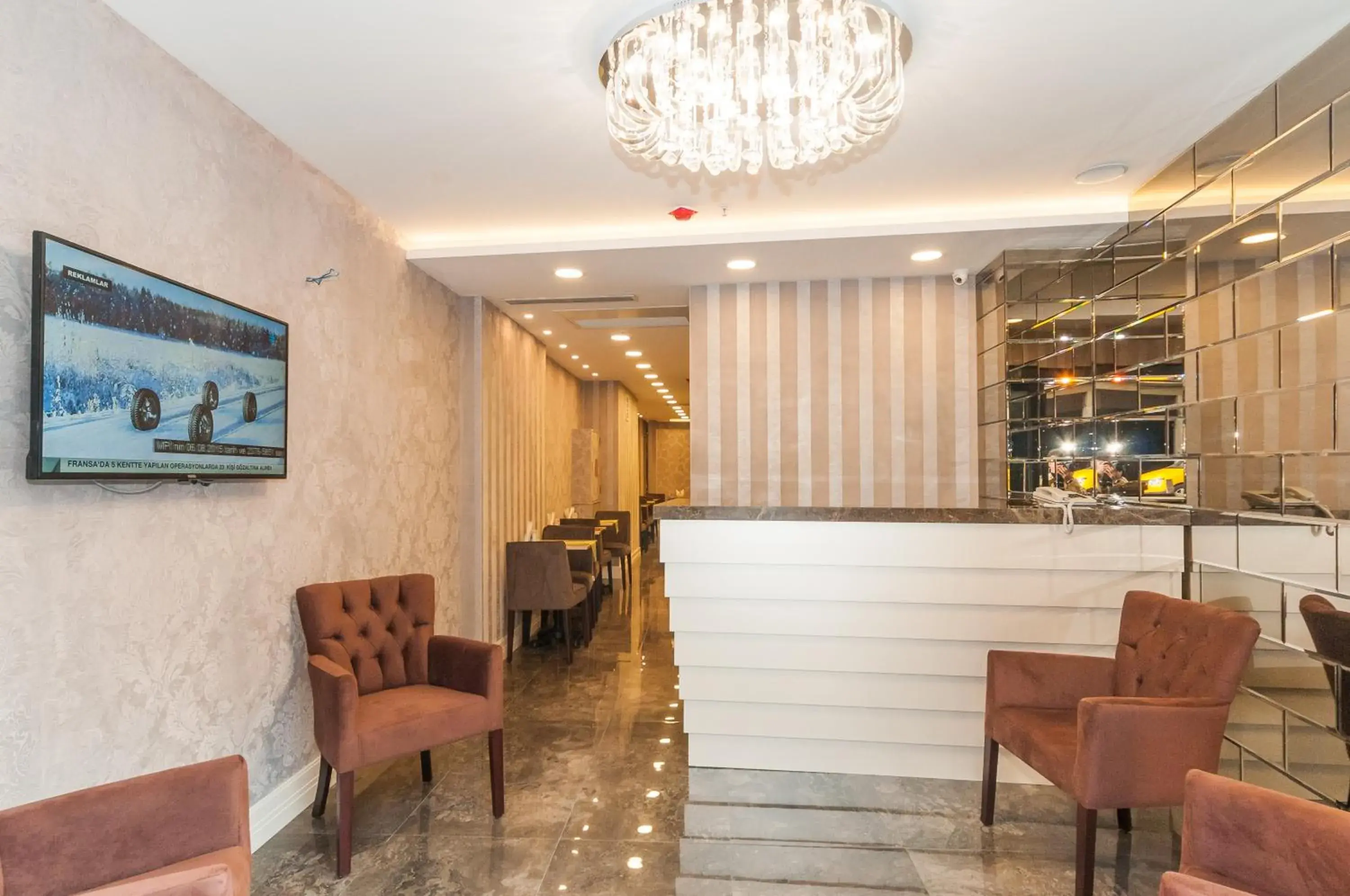 Lobby or reception, Lounge/Bar in Park Grazza Hotel