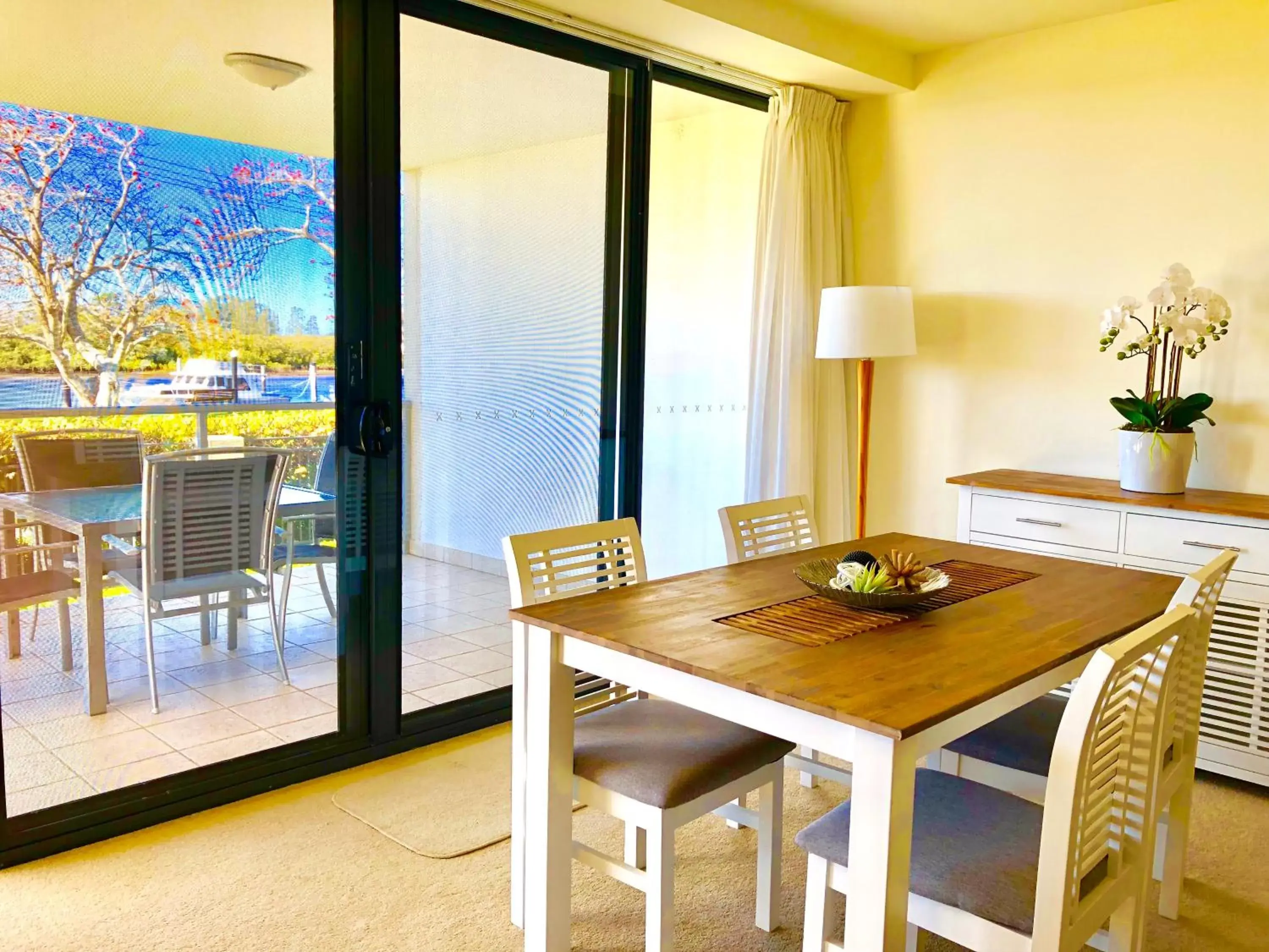 Dining Area in Boathouse Resort (Water Front)