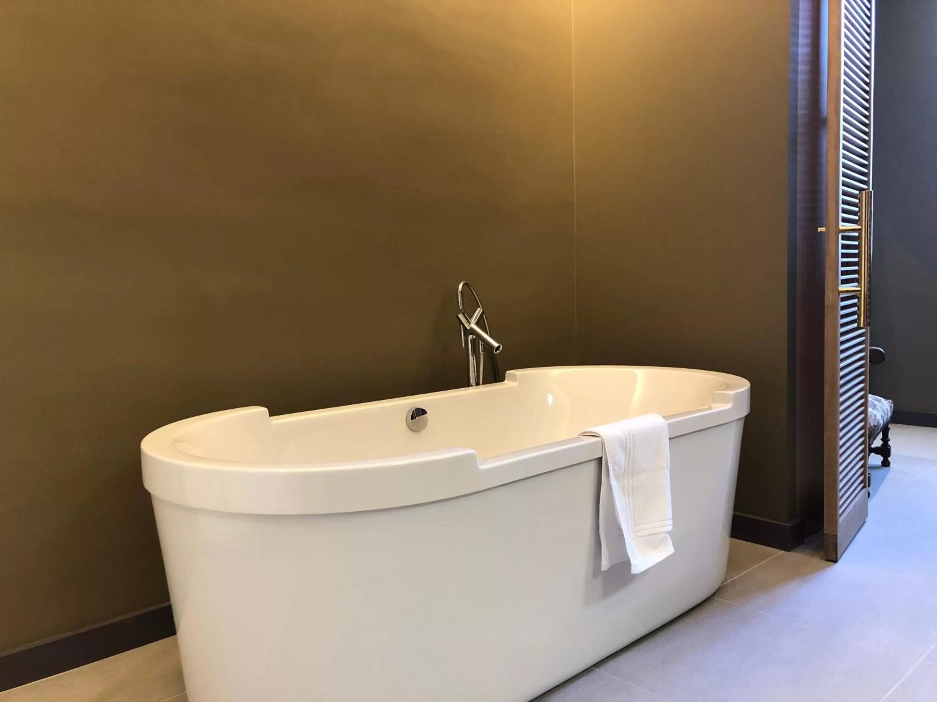 Bathroom in Le Monastère de Saint Mont Hôtel & Spa