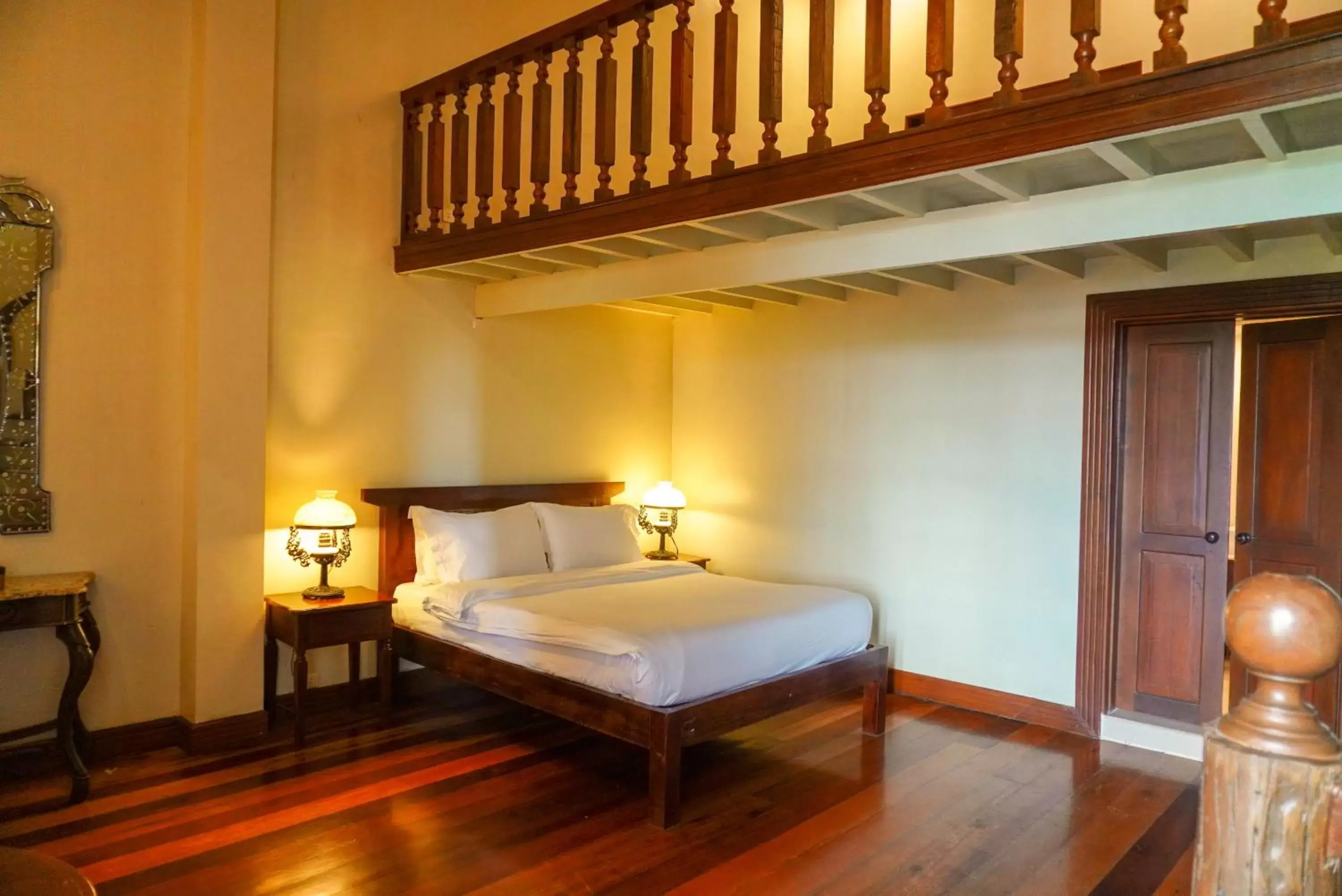 Bed in Las Casas Filipinas de Acuzar
