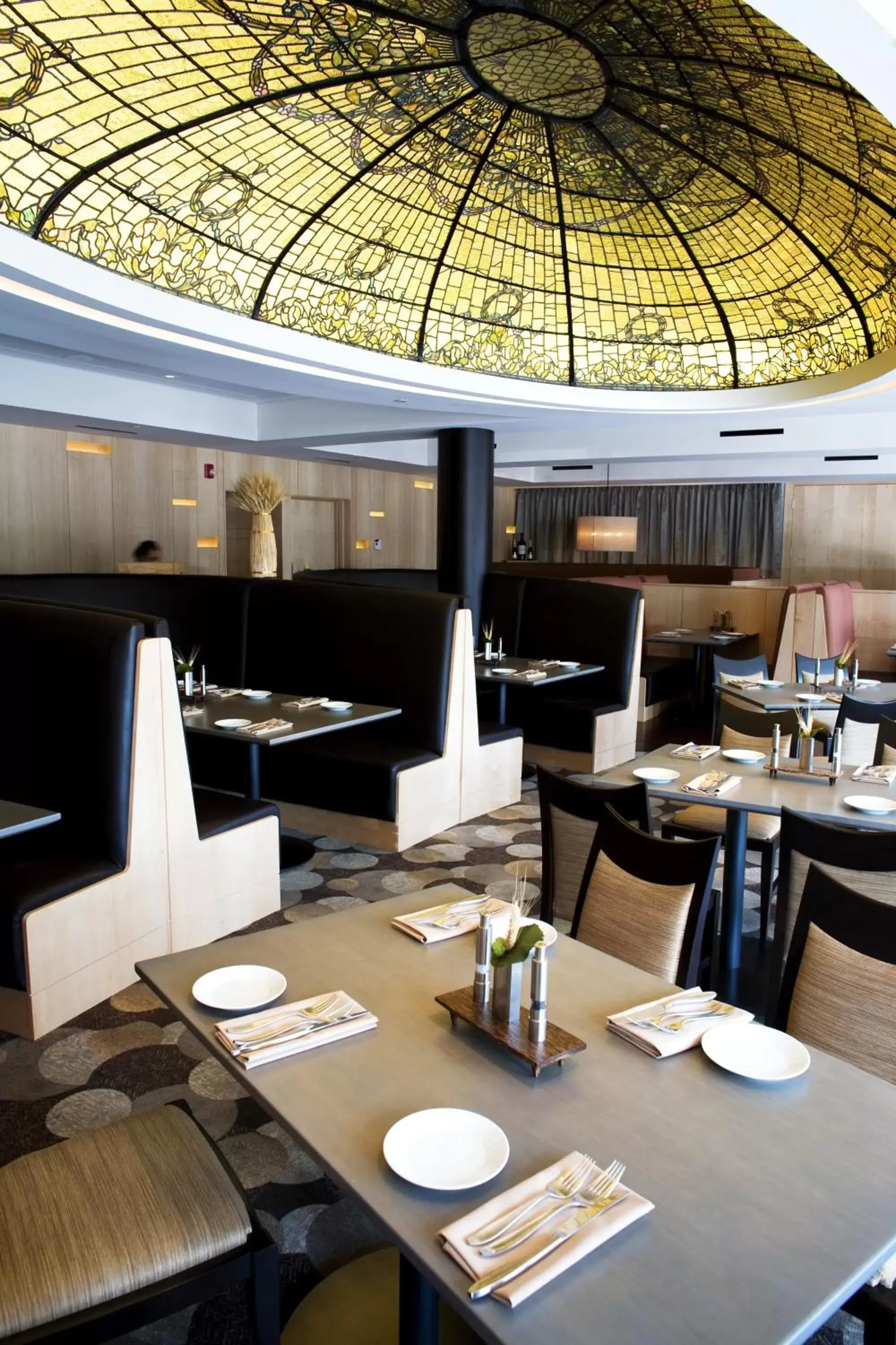 Restaurant/places to eat in Beechwood Hotel Restaurant/places to eat in Beechwood Hotel