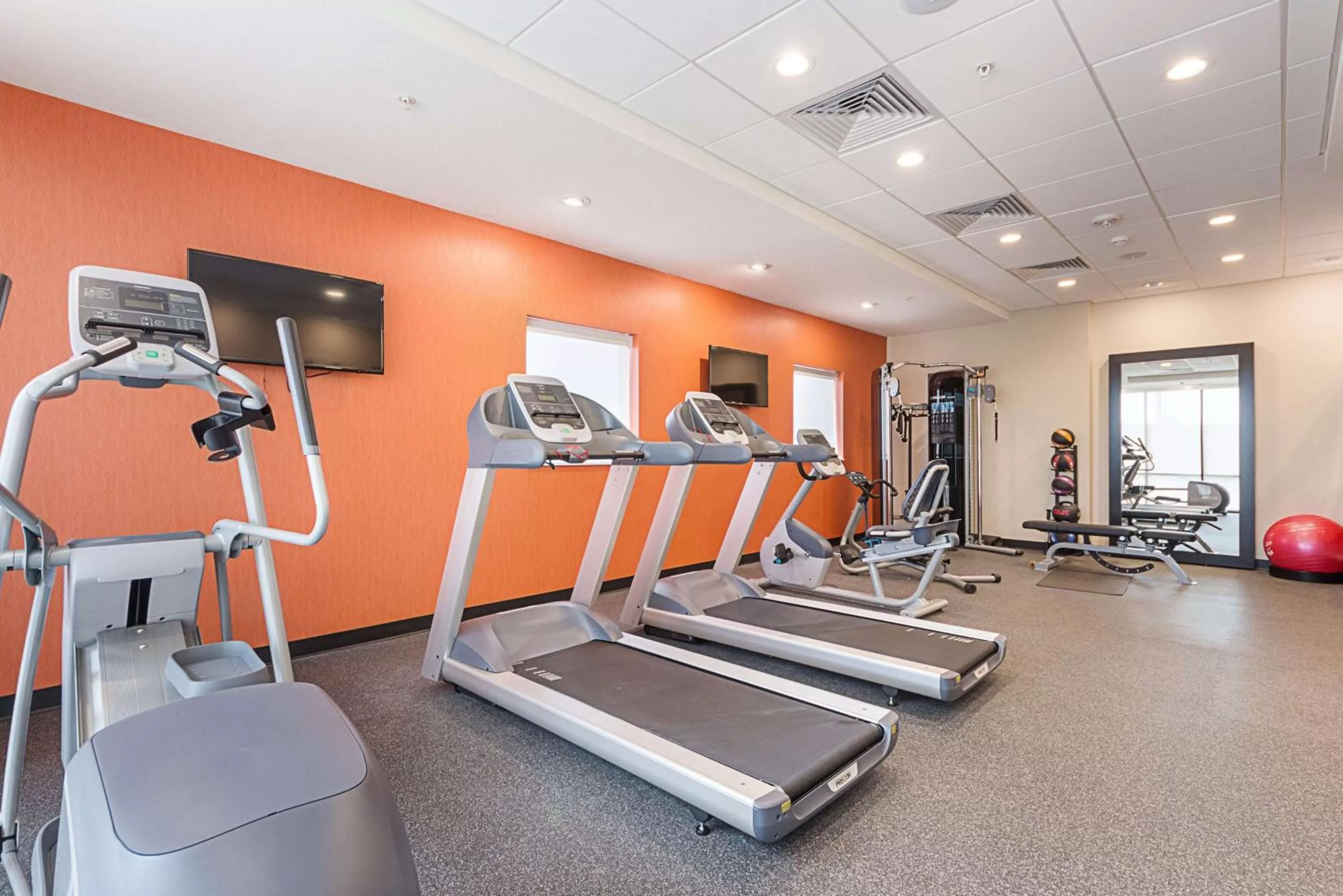 Fitness centre/facilities in Home2 Suites By Hilton Oklahoma City Yukon