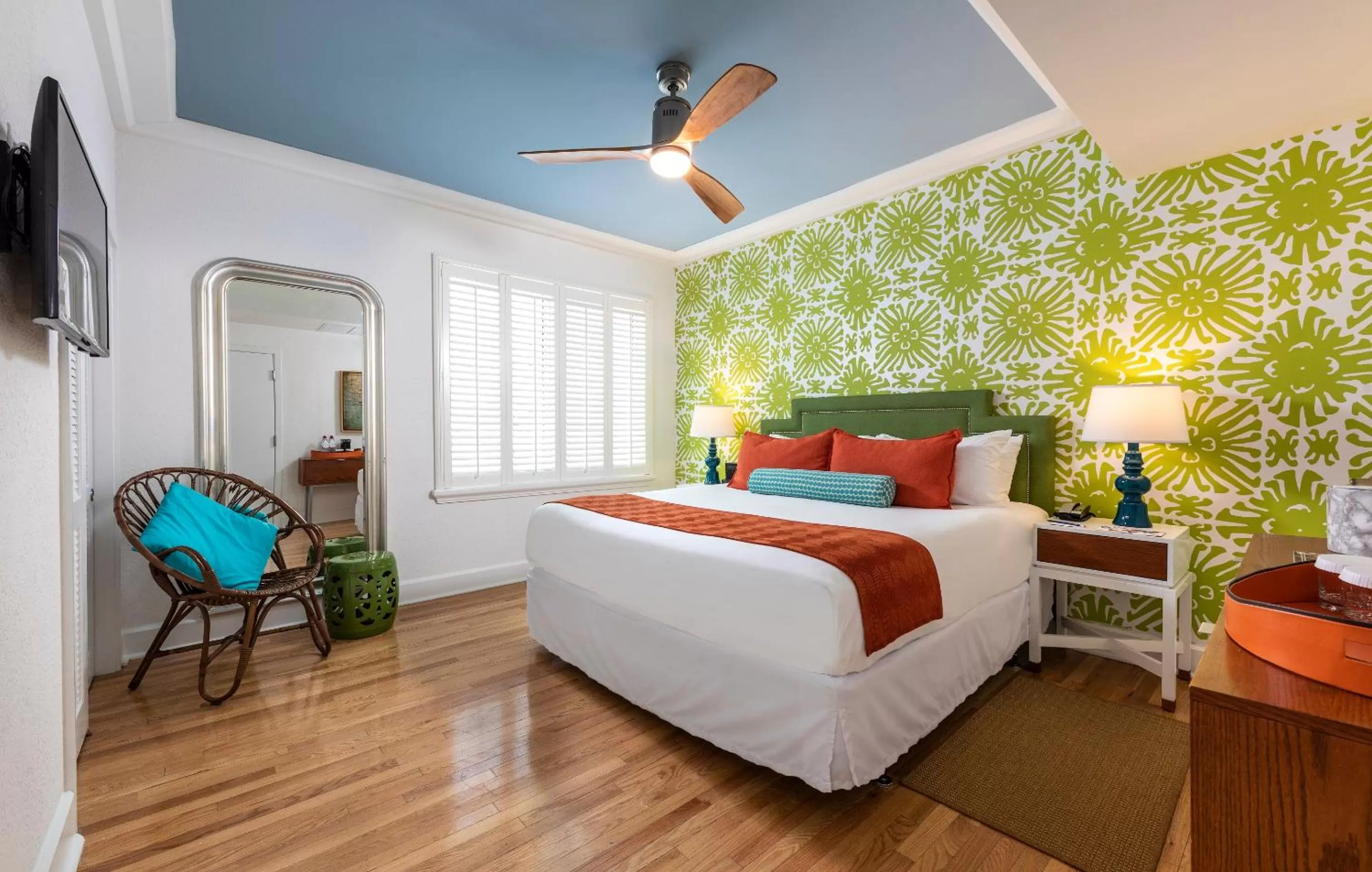 Bed in Circa 39 Miami Beach