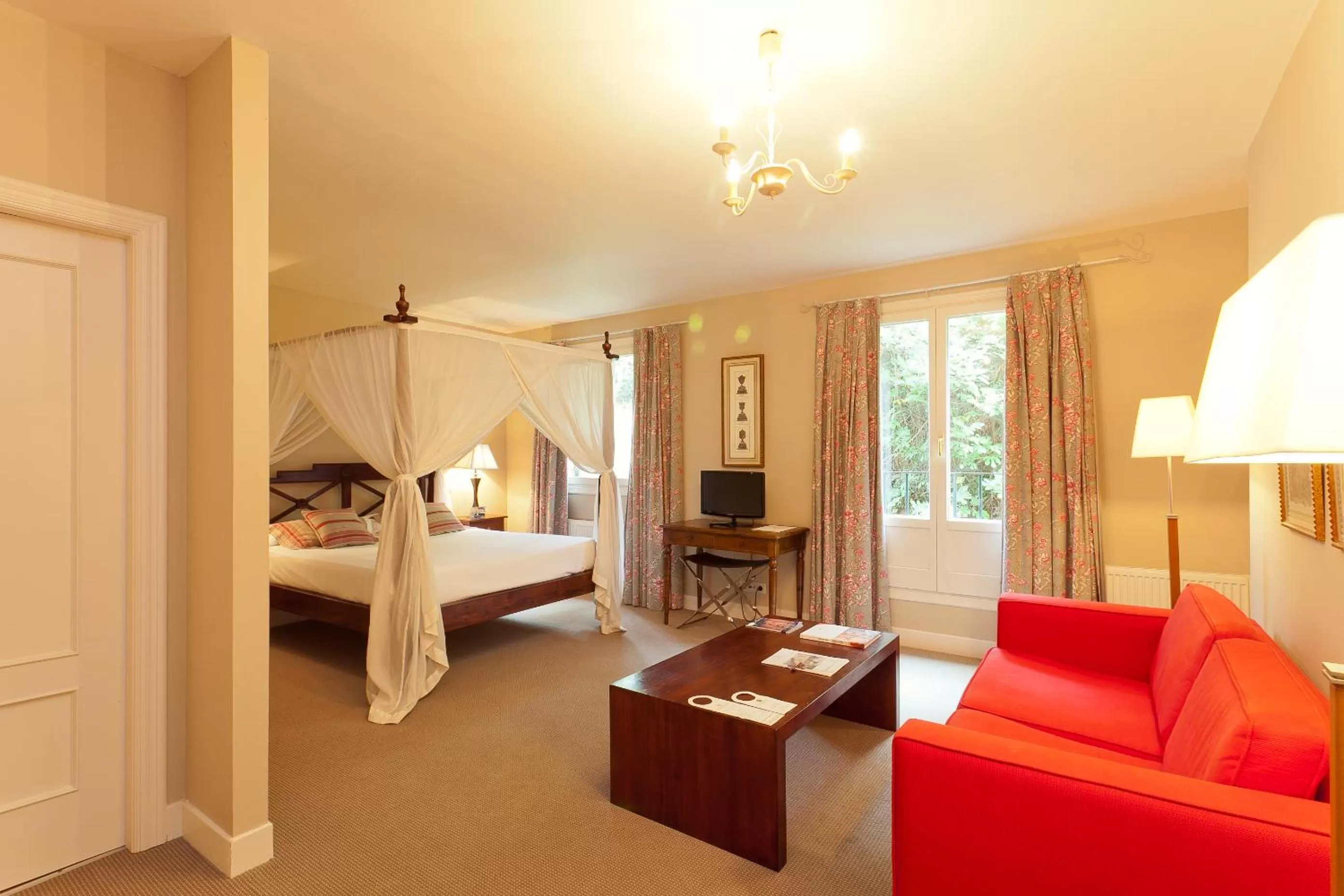 Decorative detail, Bed in Hotel Zubieta