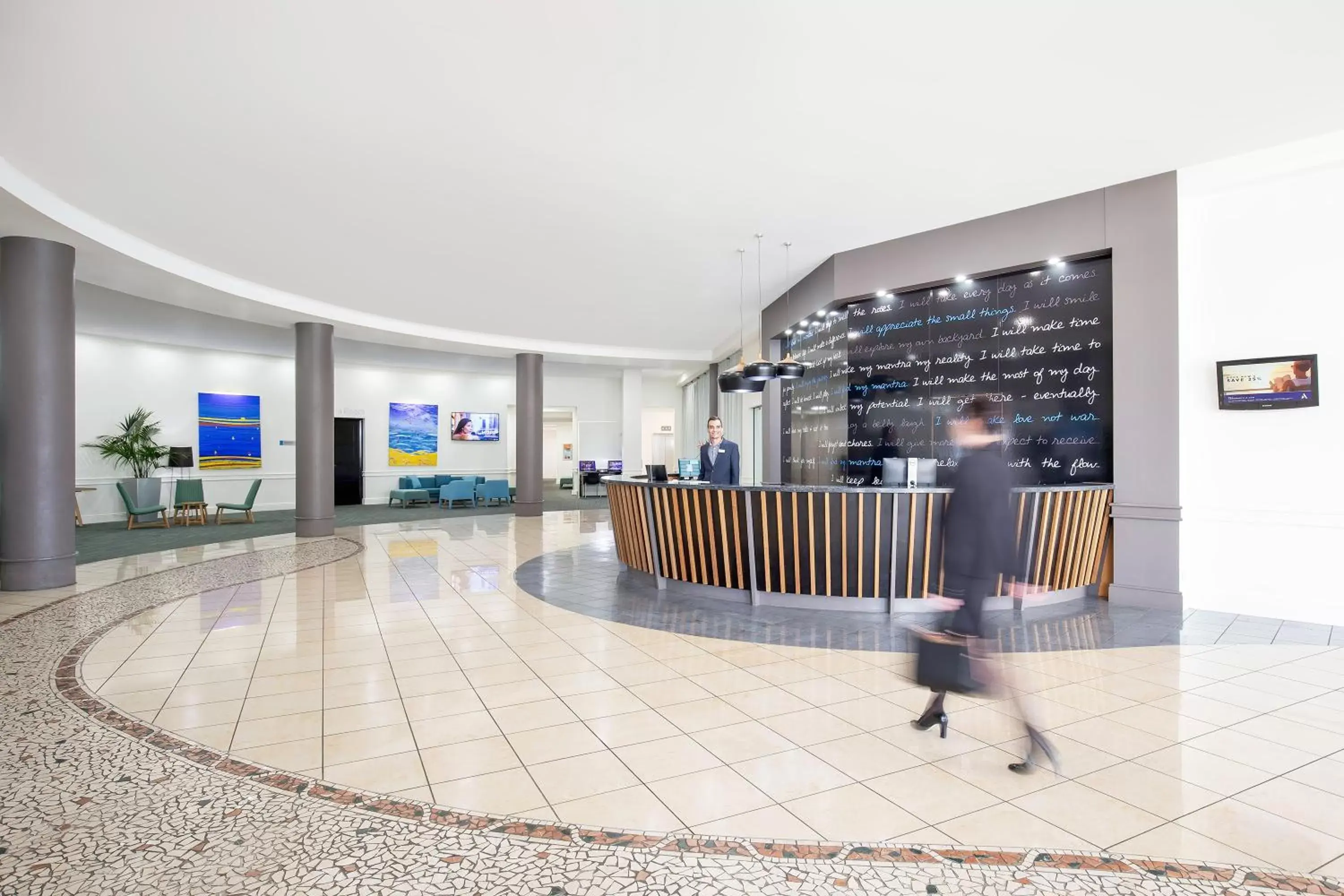 Staff, Lobby/Reception in Mantra Mooloolaba Beach