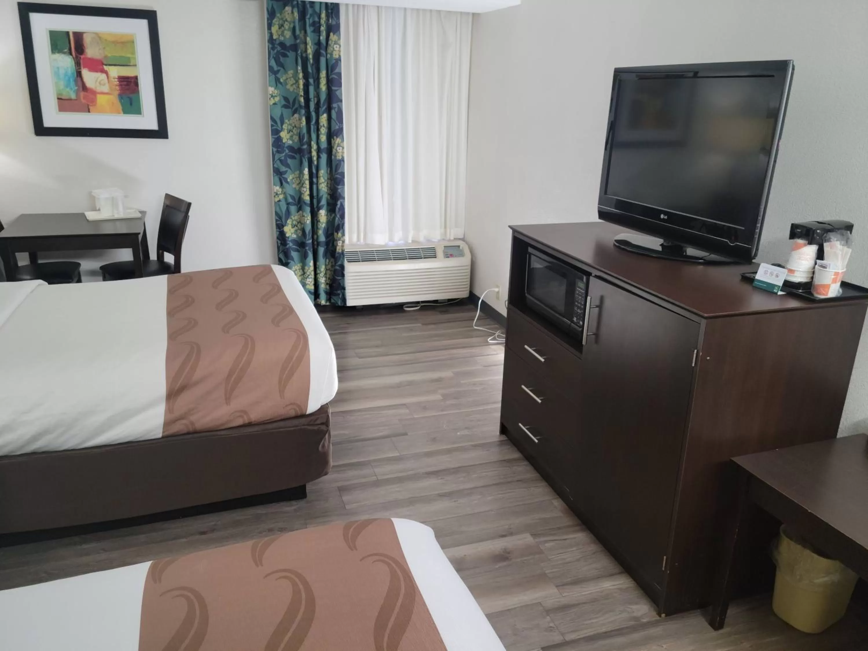 Bedroom, Bed in Quality Inn Terre Haute University Area