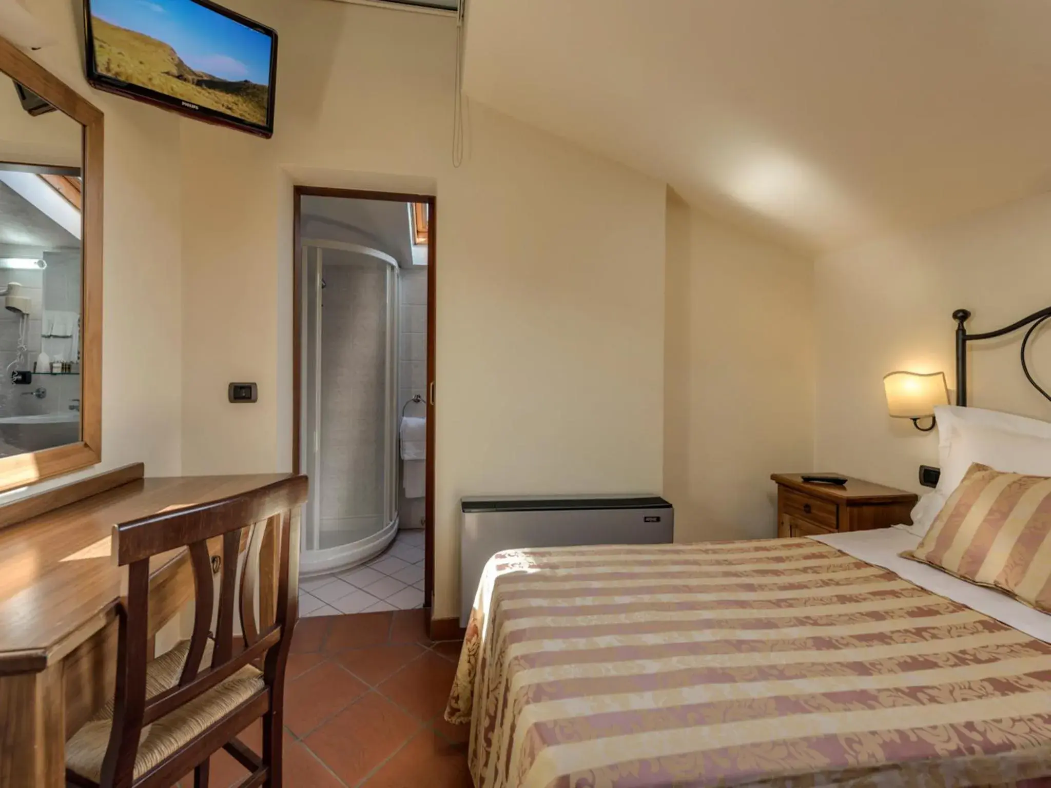 Family Room - Split Level in Hotel & Restaurant Casolare Le Terre Rosse