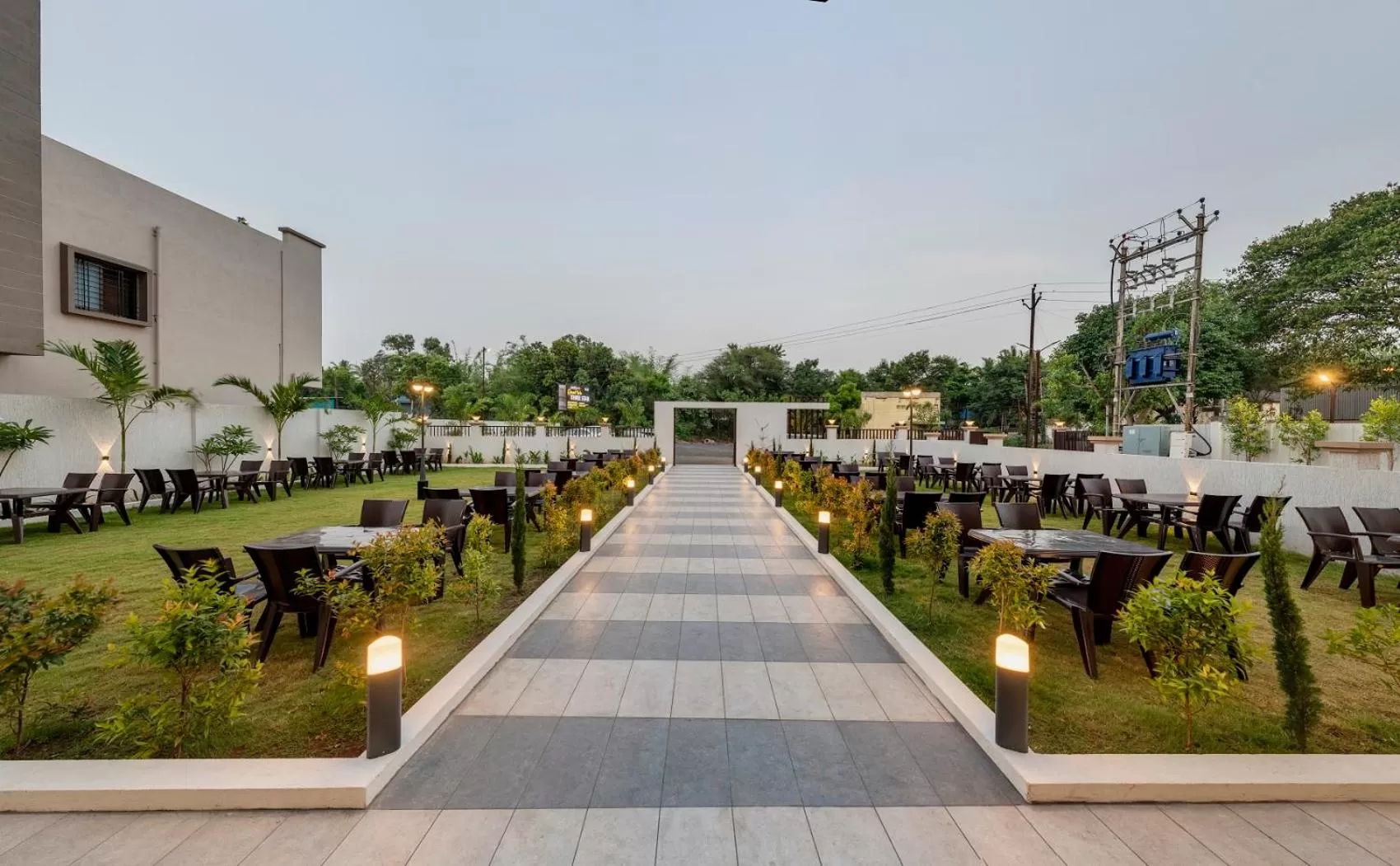 Garden in Hotel Grand Indu, 3 Star Kolhapur