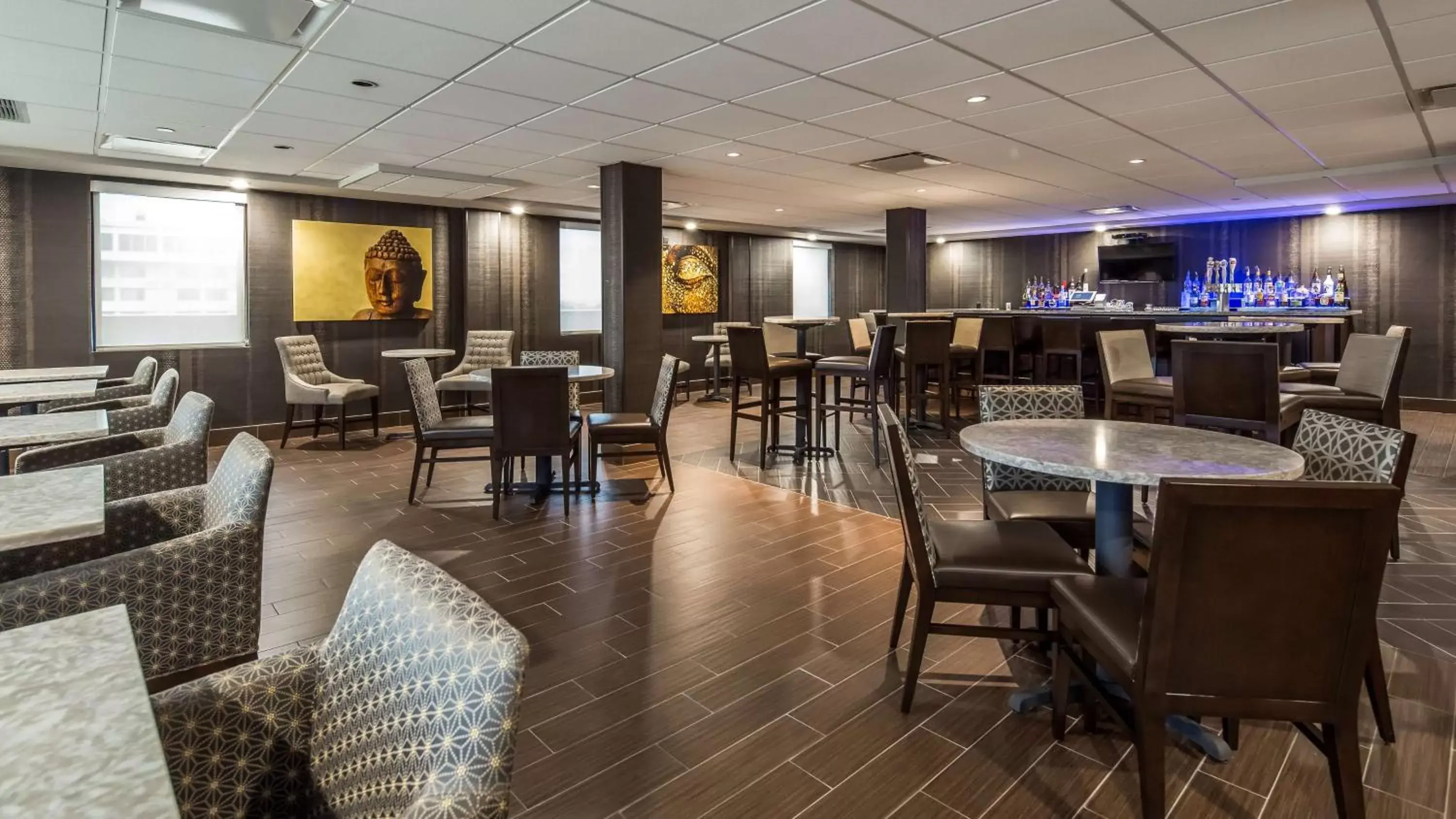 Restaurant/Places to Eat in Best Western Premier NYC Gateway Hotel