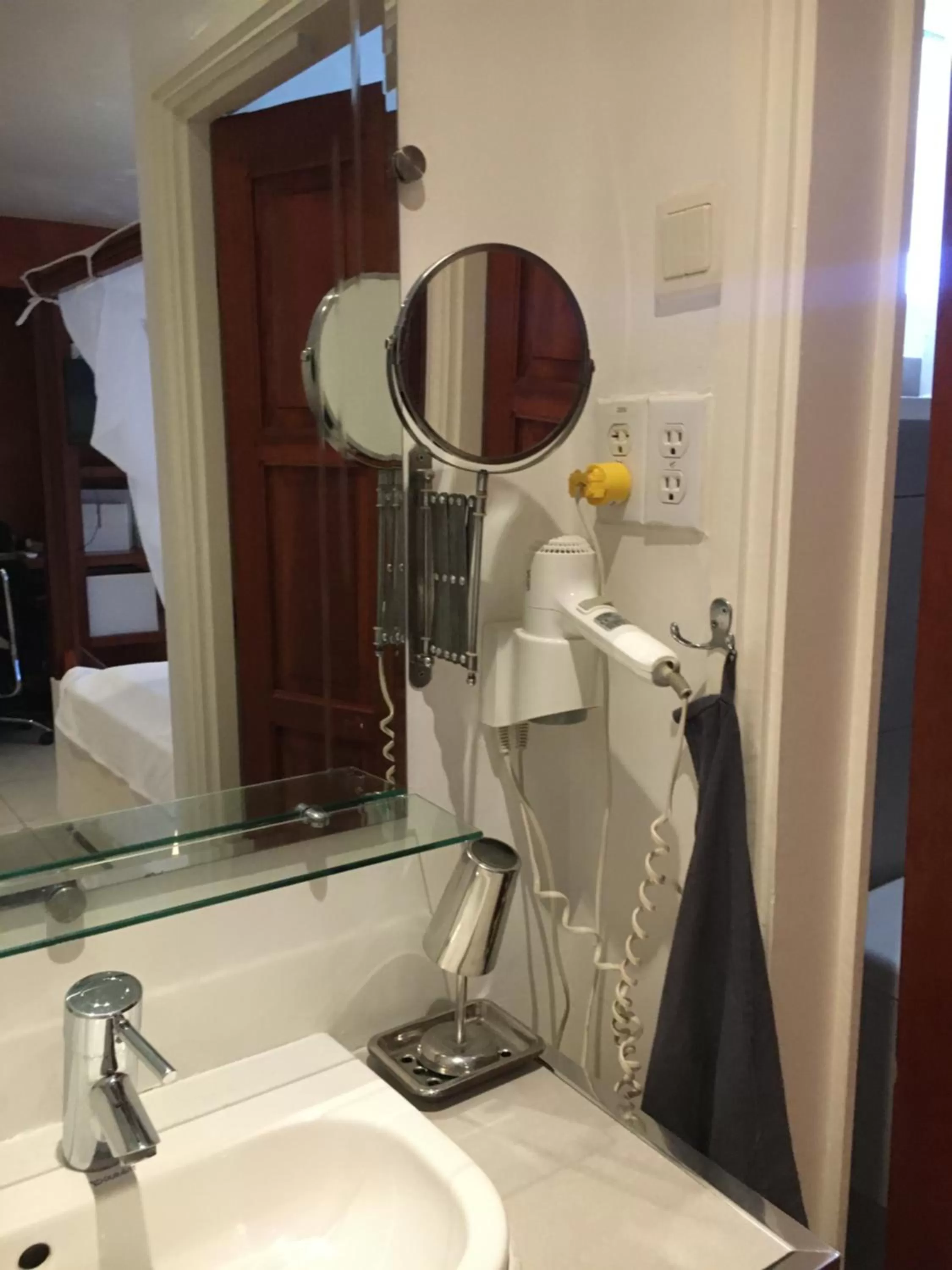 Bathroom in Asteria Studios