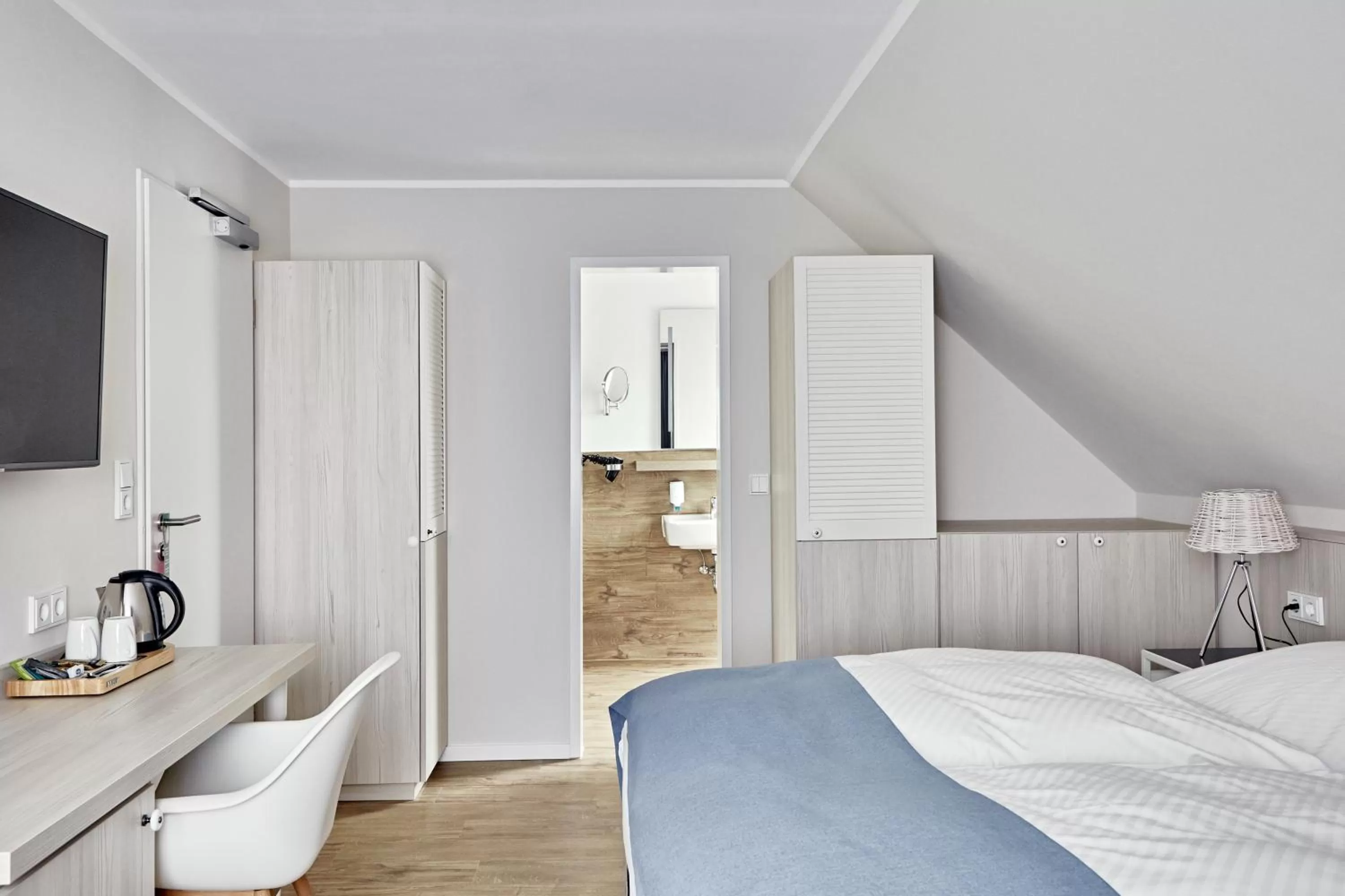 Photo of the whole room, Bed in Duus Hotel garni