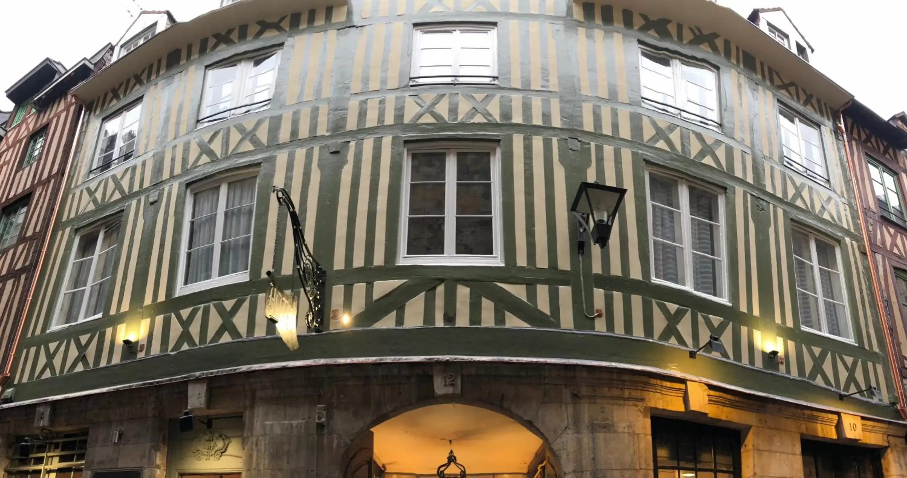 Property Building in Hôtel De La Cathédrale