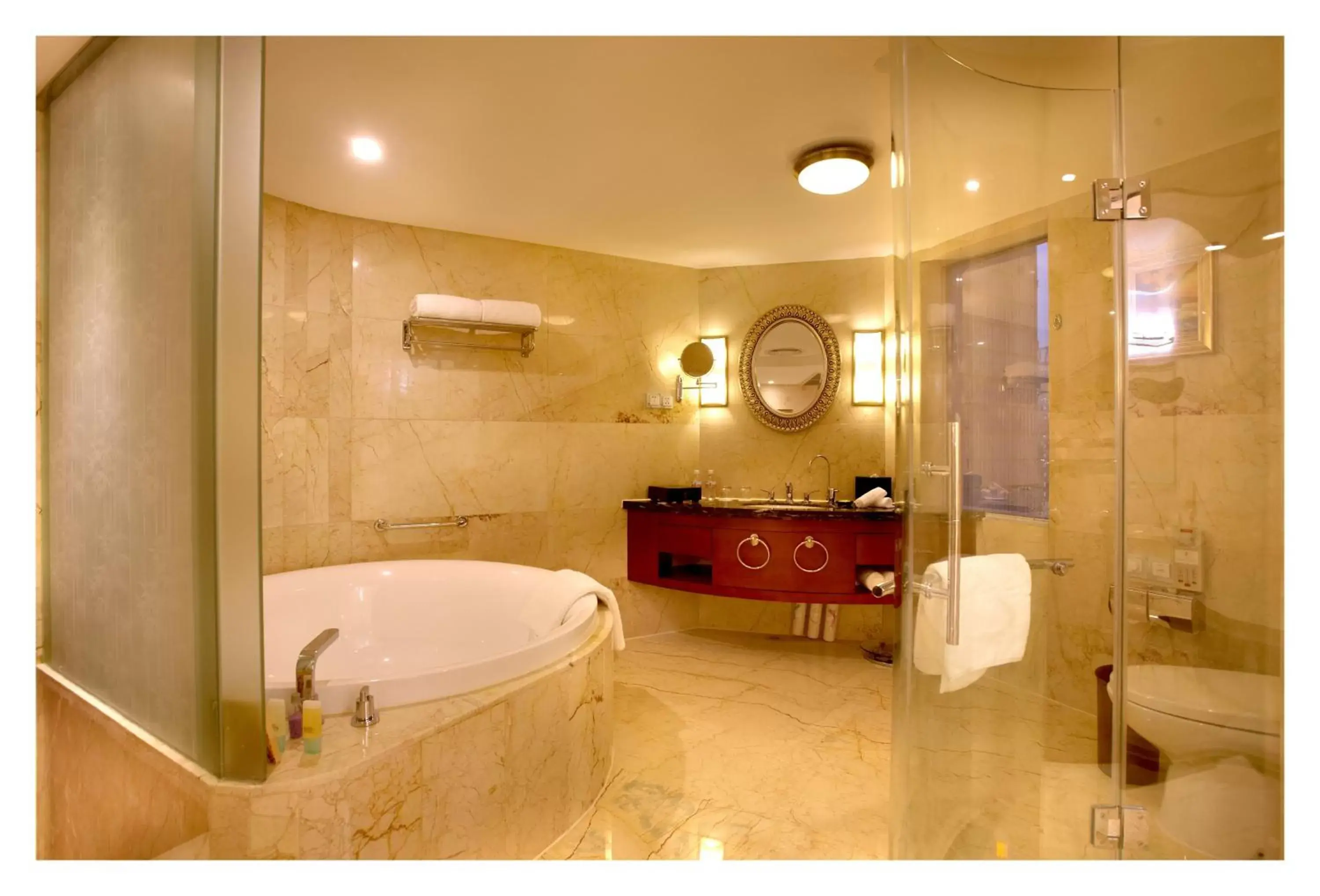 Bathroom in Citic Ningbo International Hotel