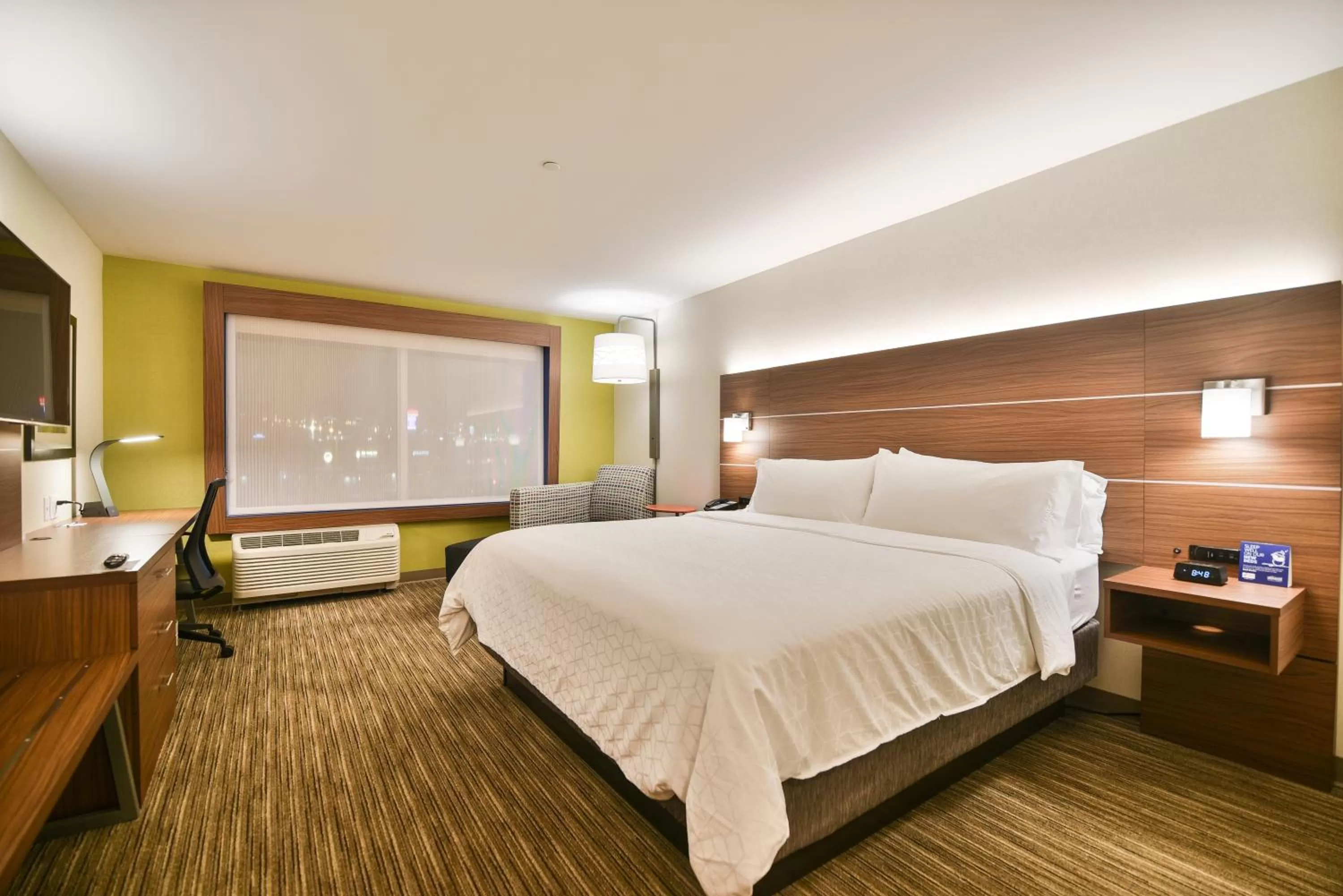 Photo of the whole room, Bed in Holiday Inn Express & Suites Lehi - Thanksgiving Point by IHG