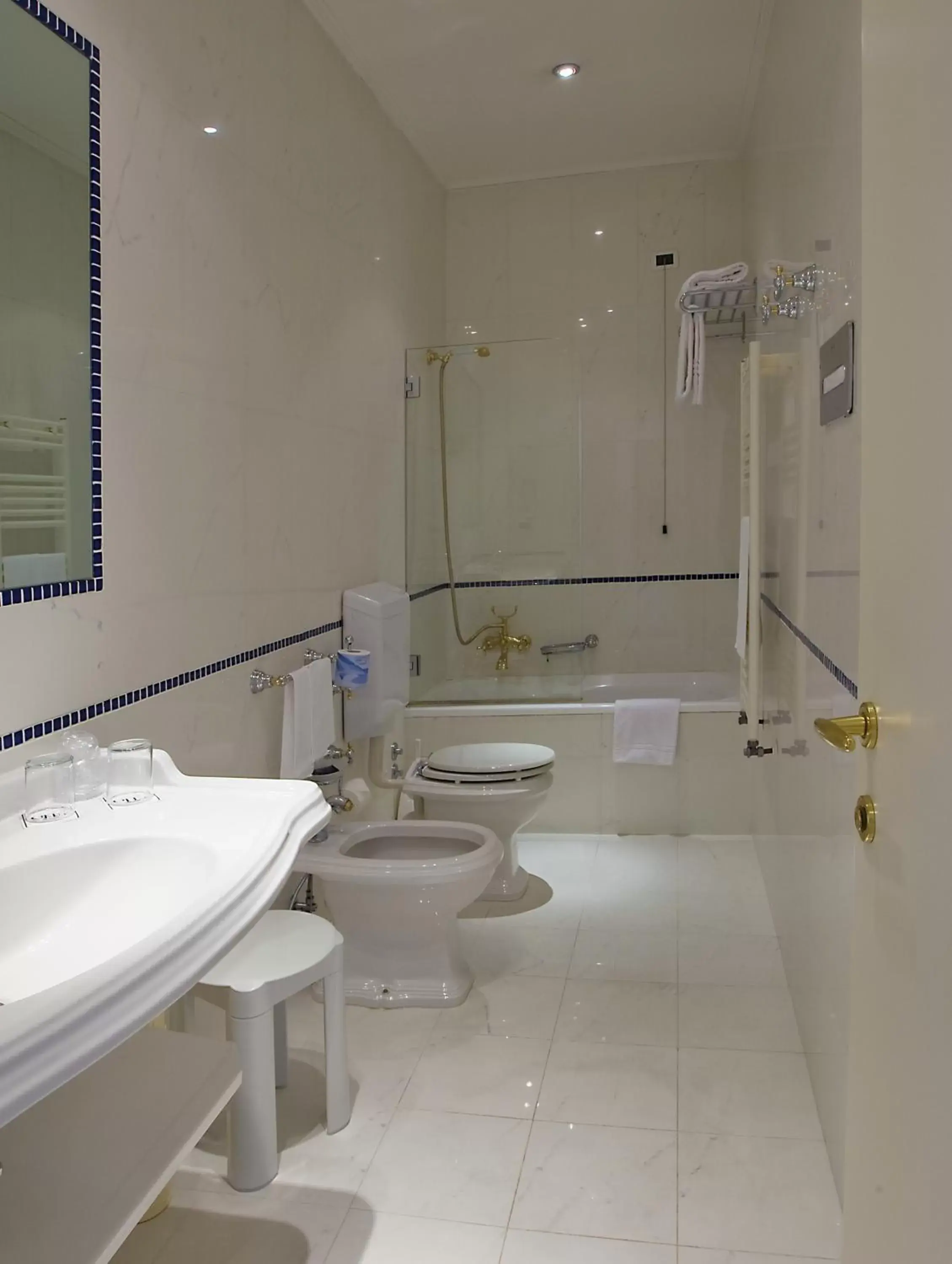 Bathroom in Hotel Principe