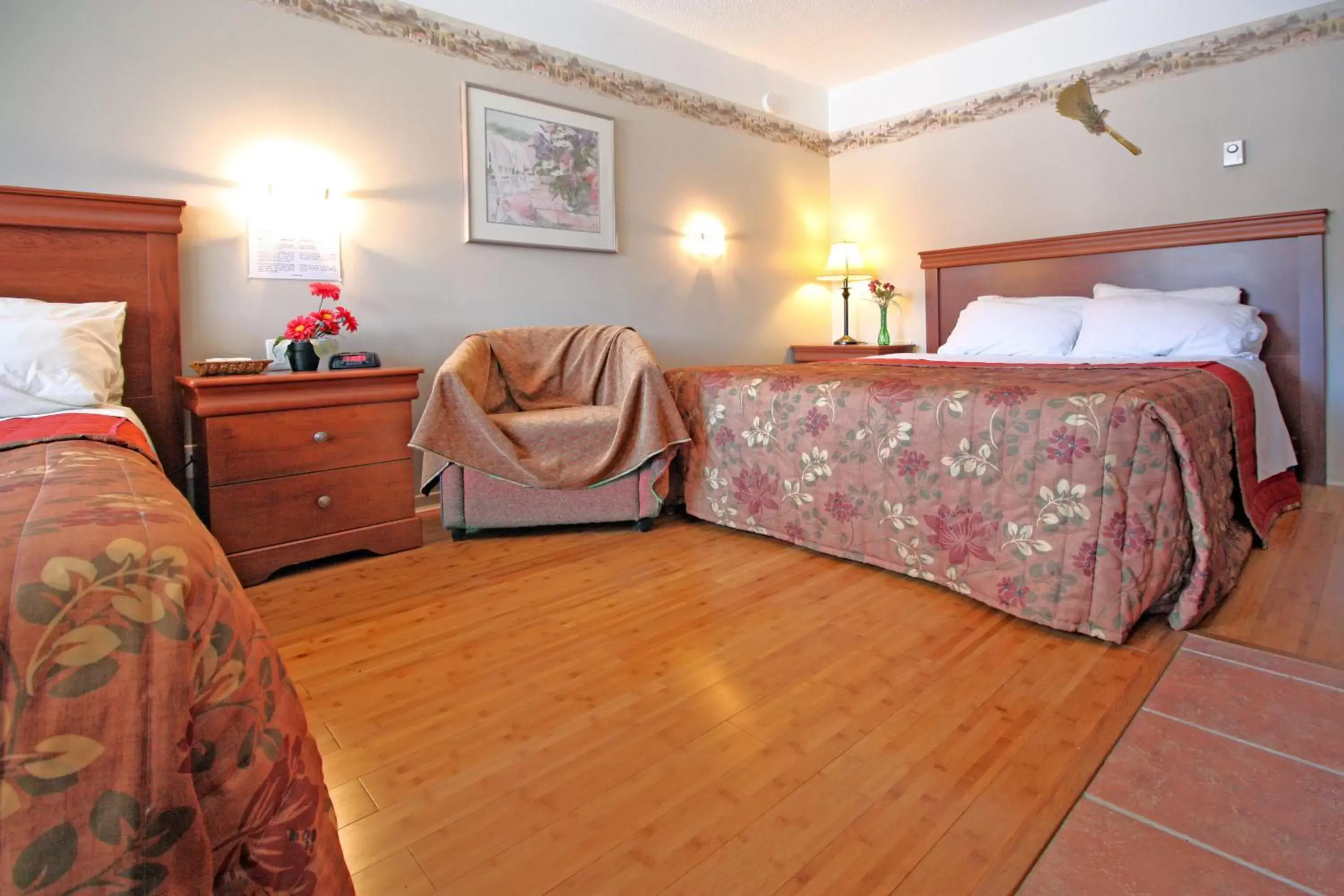 Photo of the whole room, Bed in Motel Le JoliBourg