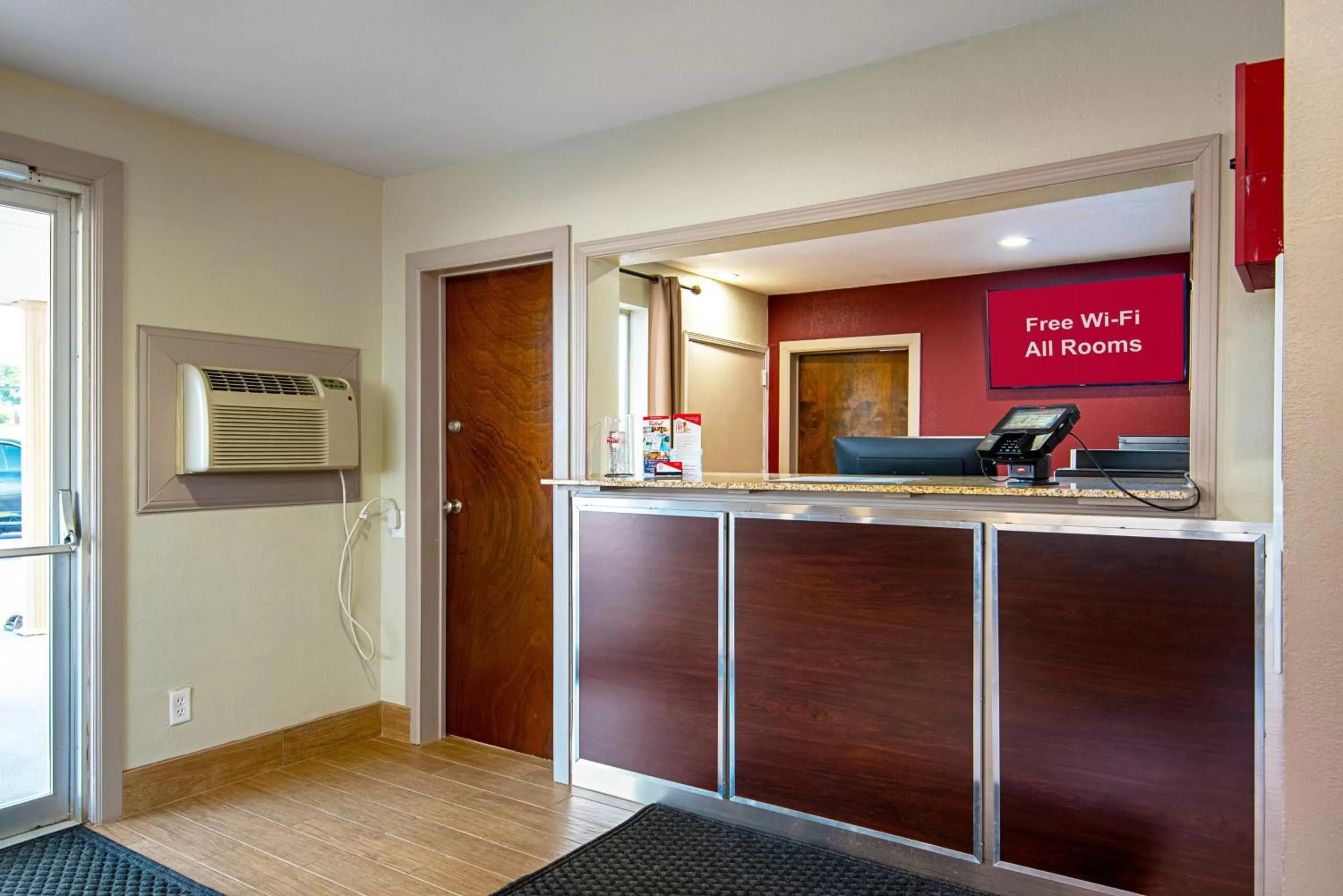 Lobby or reception in Red Roof Inn Cameron