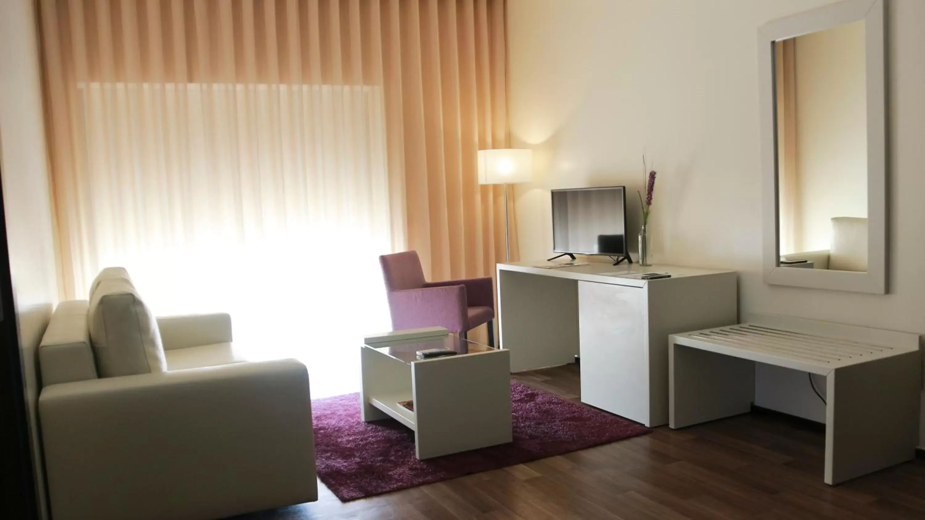 Living room, Seating Area in Hotel Monte Lírio