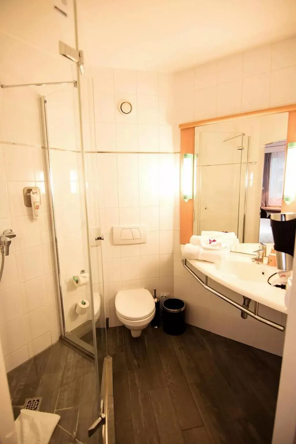 Shower, Bathroom in Ibis Poznan Stare Miasto