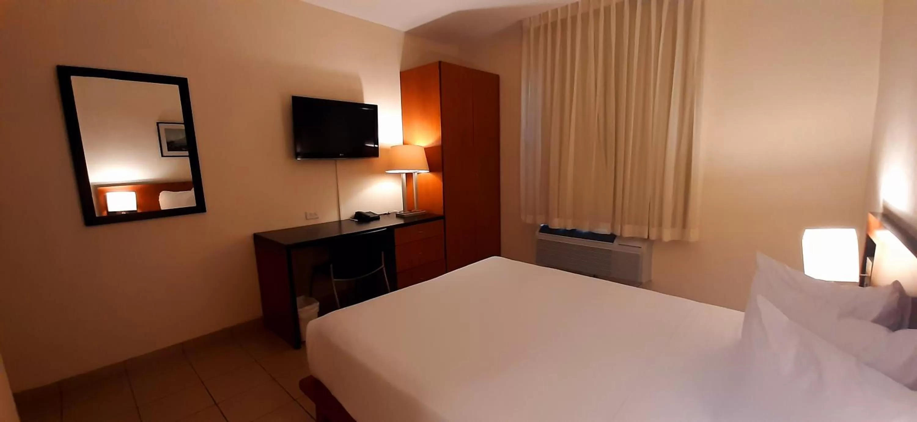 Bed in Comfort Inn Real La Union