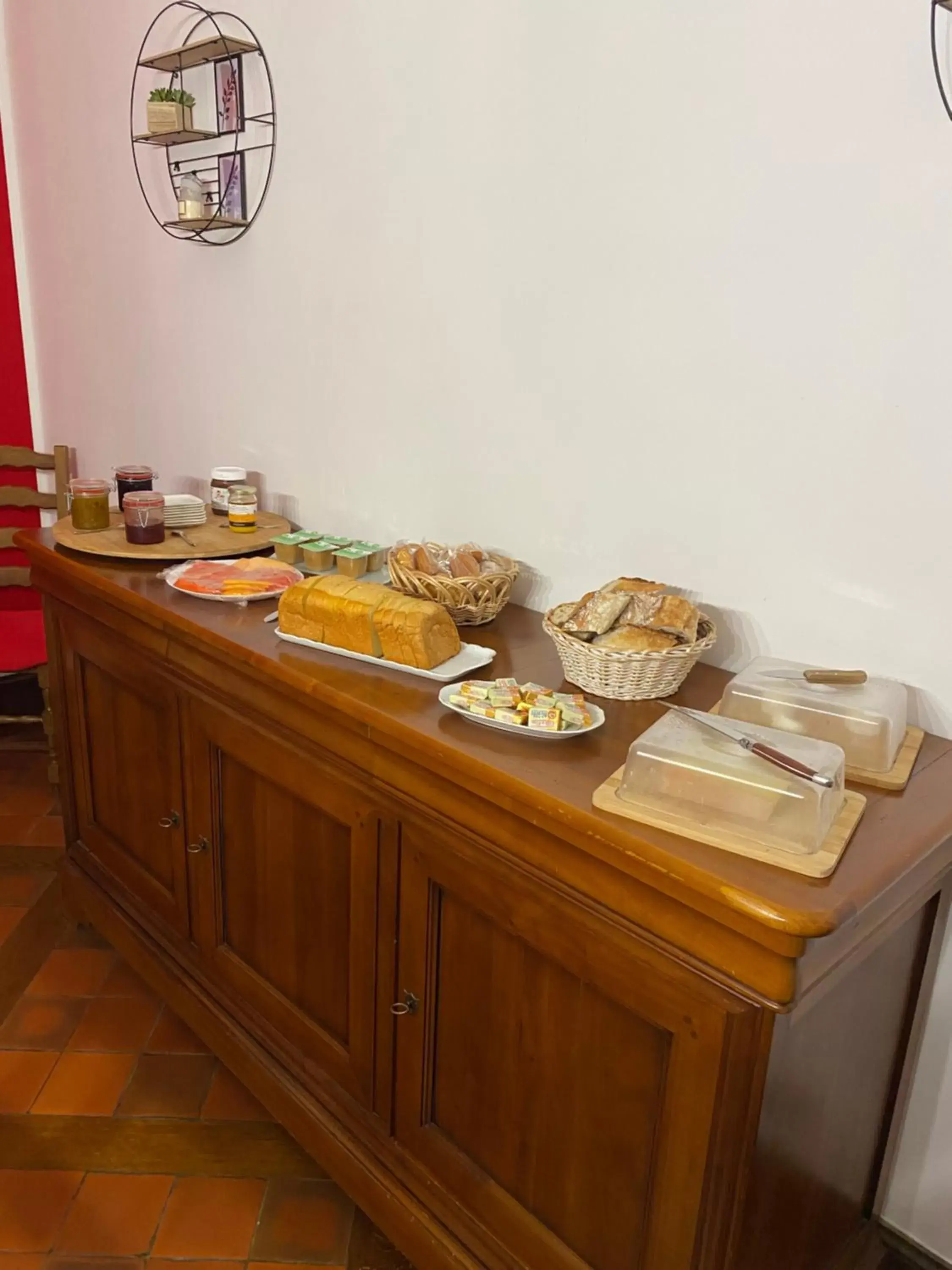 Continental breakfast, Food in LES GENEBRUYERES - L'HISTOIRE D'UN REVE