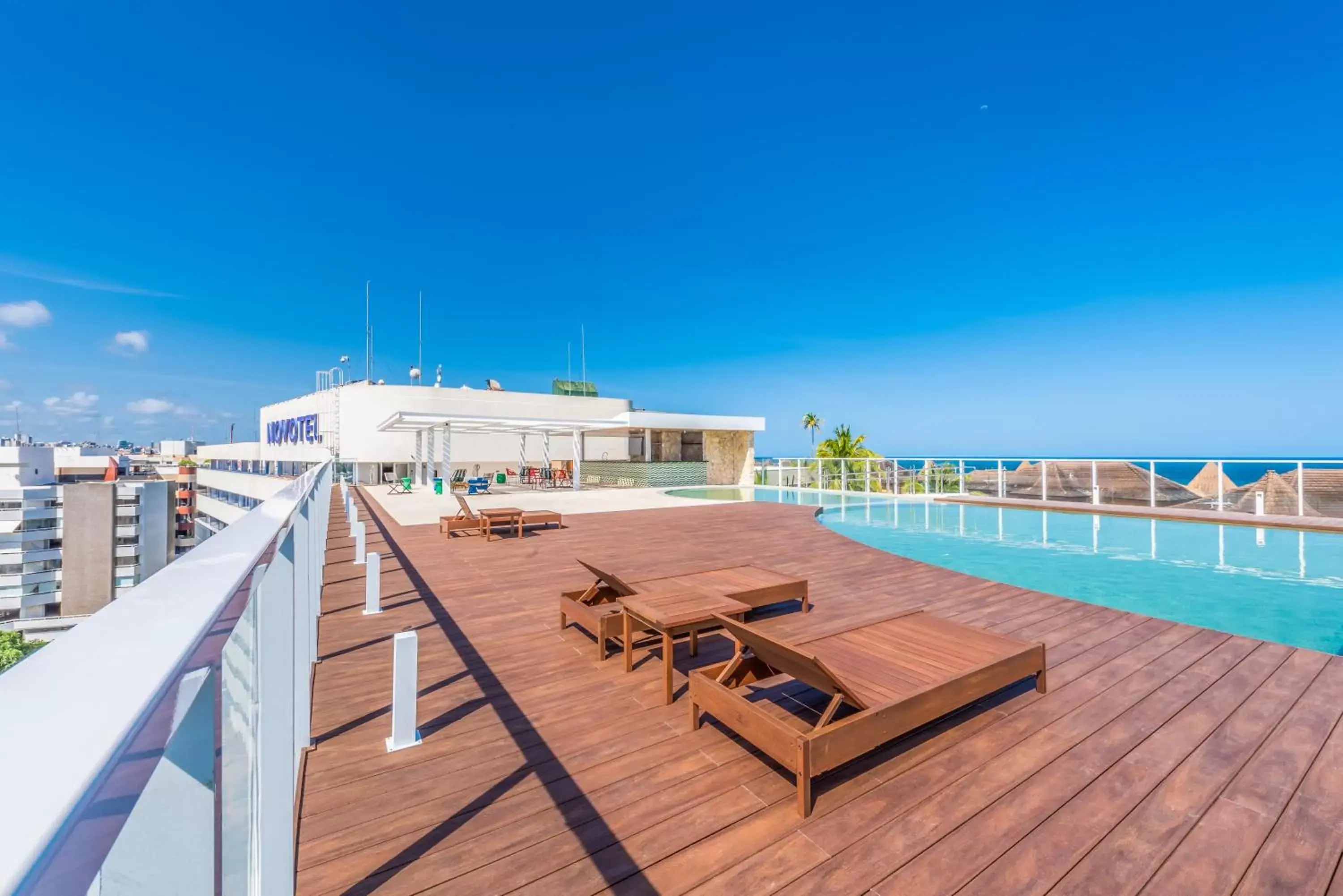 Swimming pool in Novotel Salvador Rio Vermelho