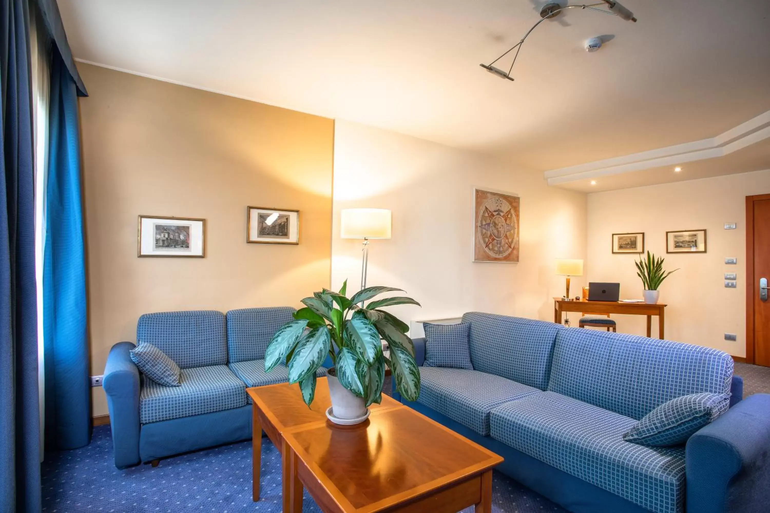 Living room, Seating Area in BEST WESTERN Titian Inn Hotel Treviso