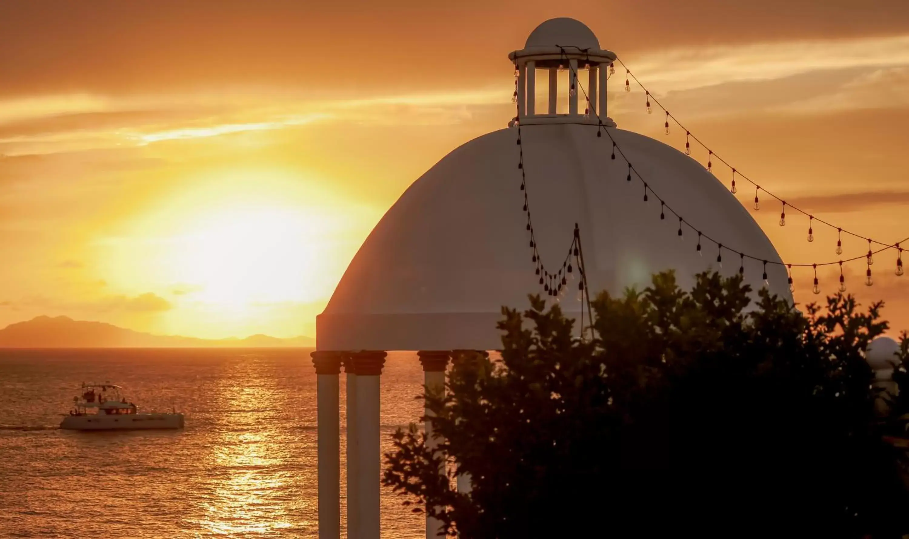 Natural landscape, Sunrise/Sunset in Piergiorgio Palace Hotel