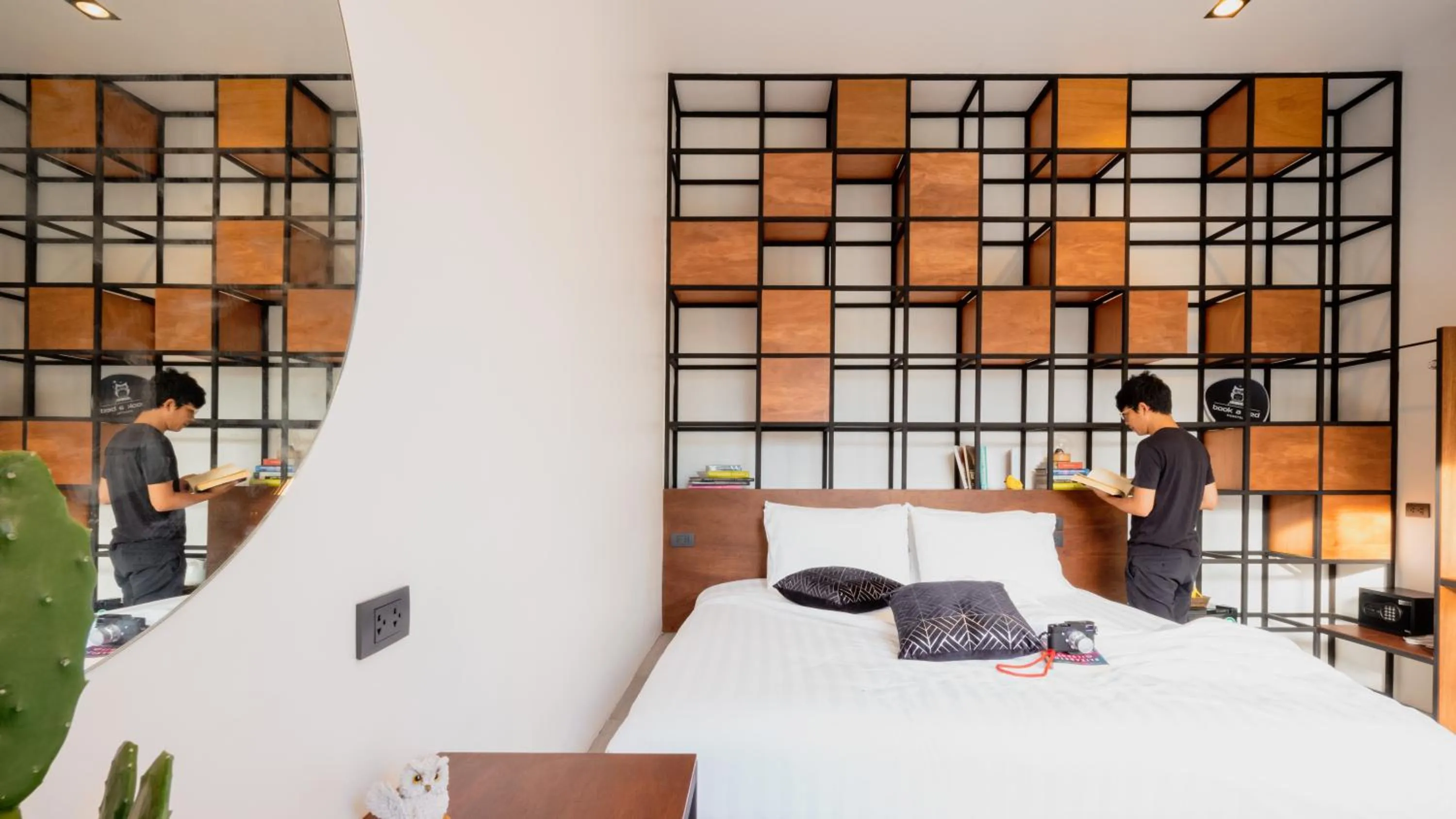 Photo of the whole room, Bed in Book a Bed Poshtel - SHA Plus