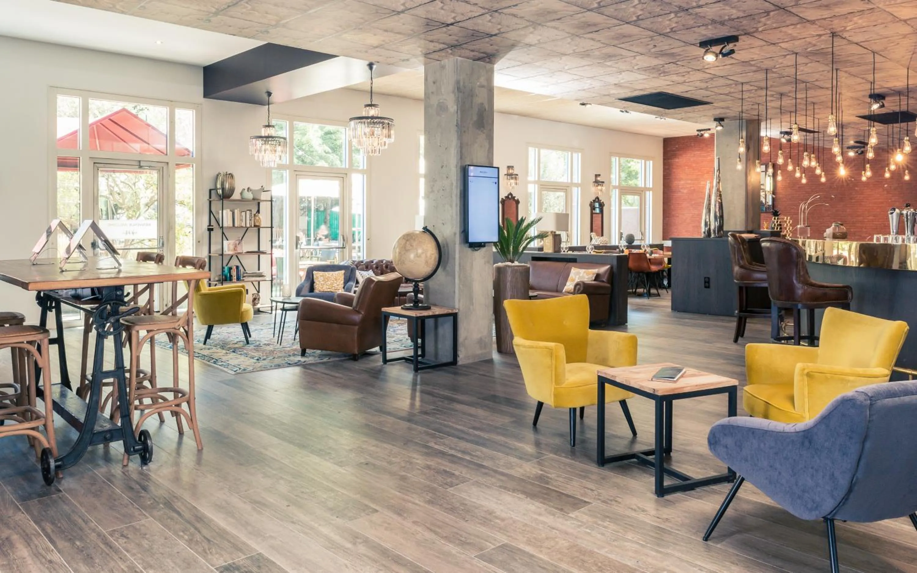 Restaurant/places to eat in Mercure Paris Porte de Pantin